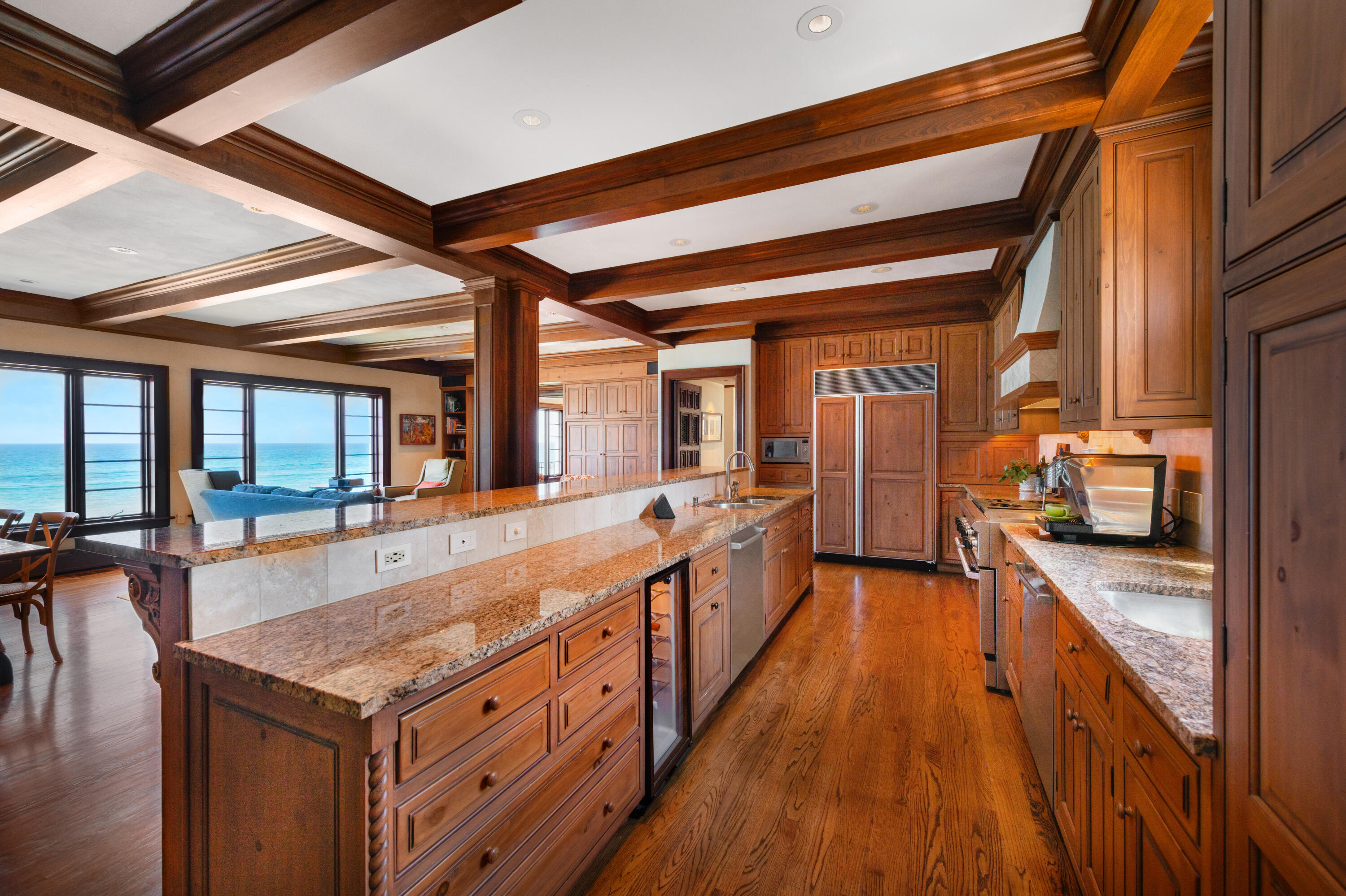 2306 Lake Shore Drive