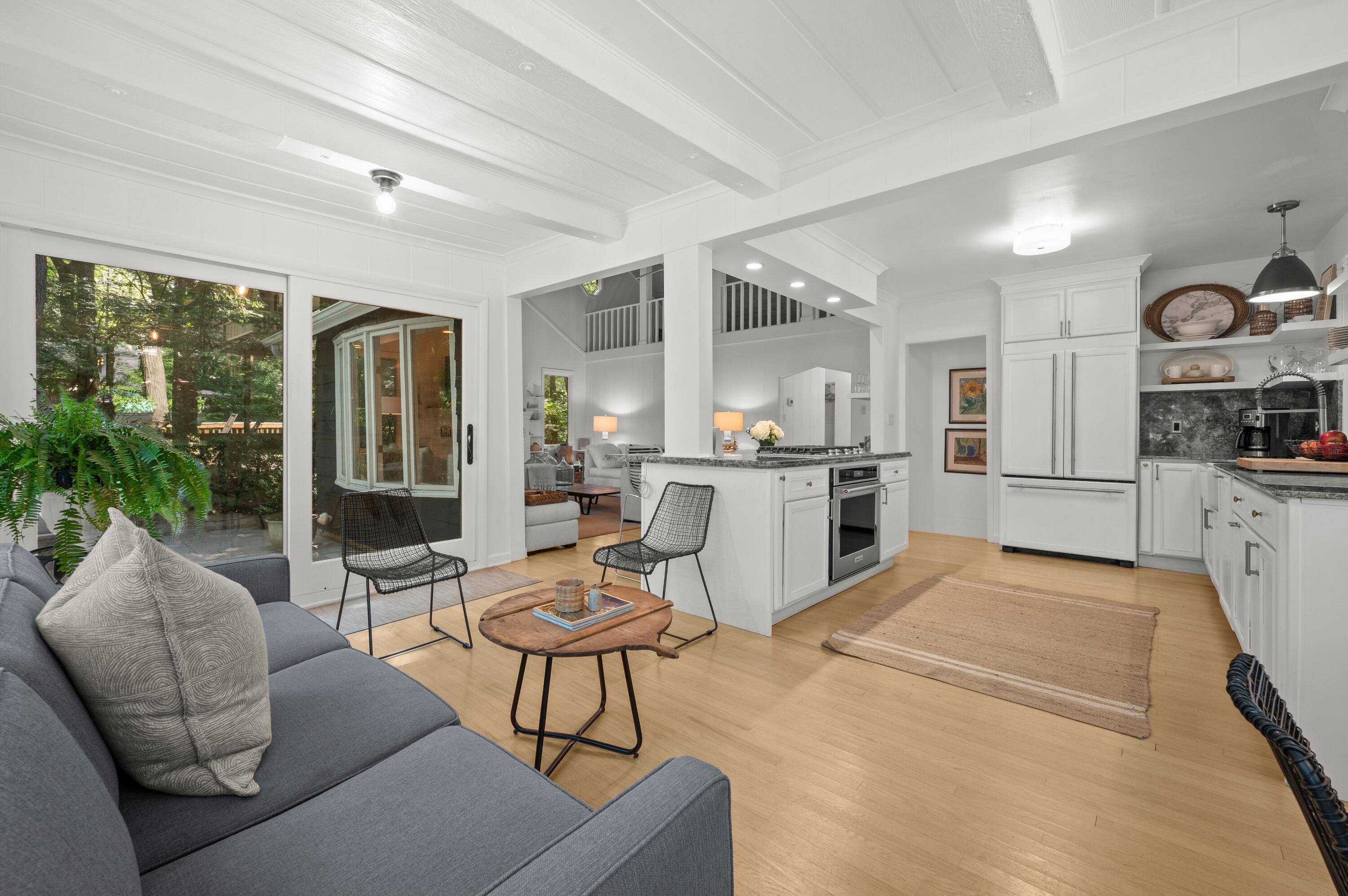 3524 Manitou Trail