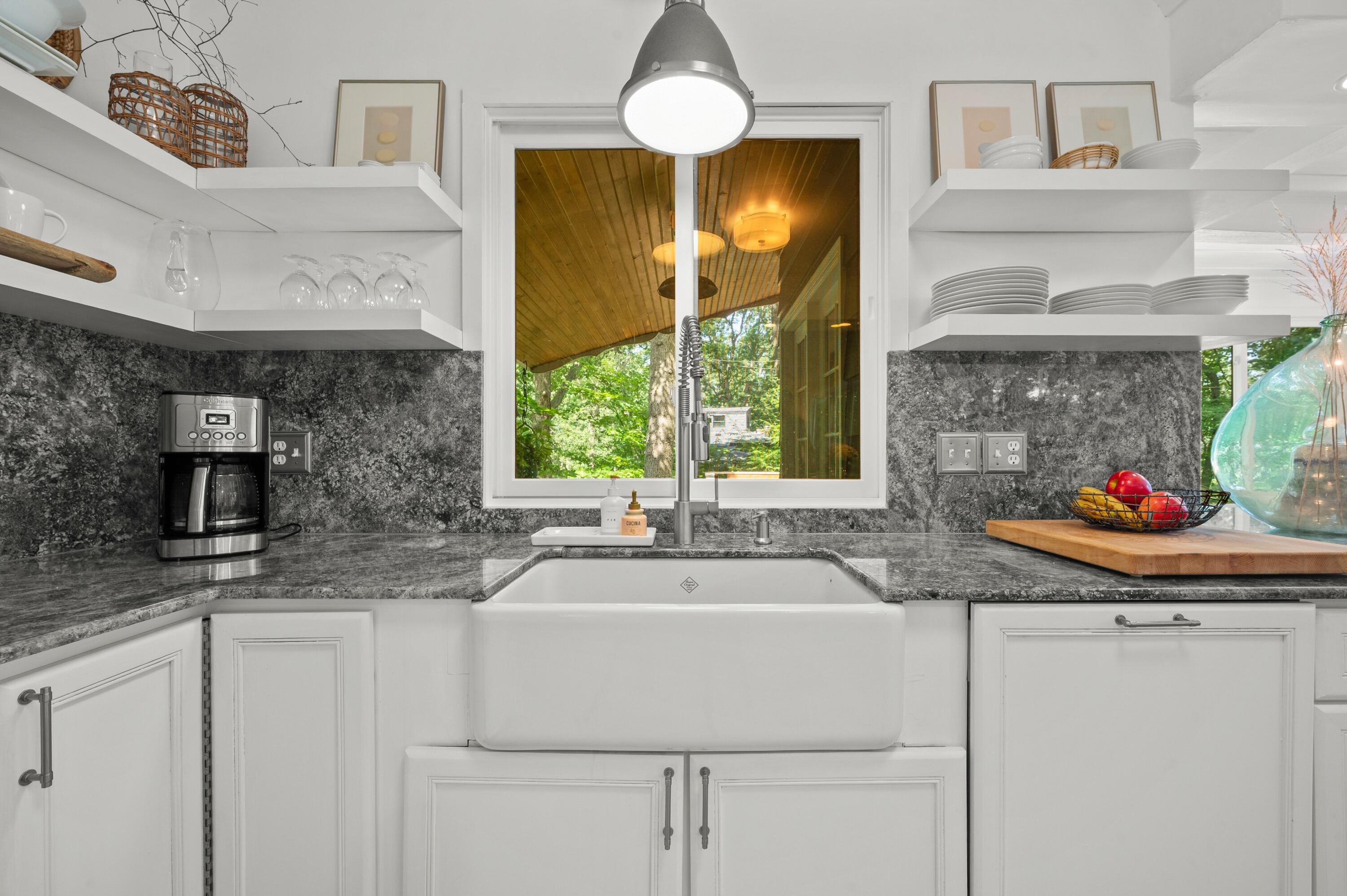3524 Manitou Trail