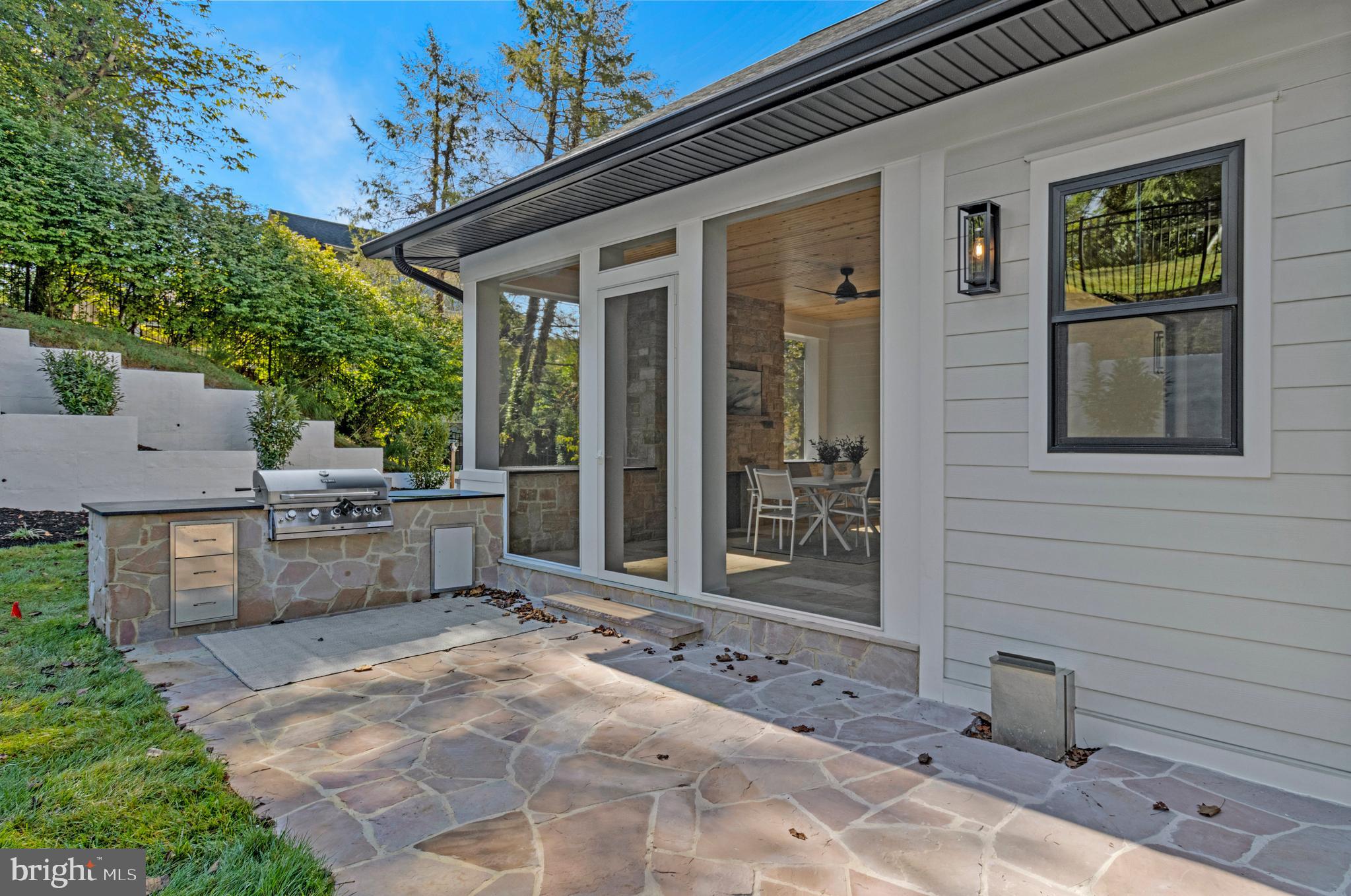 6611 LYBROOK COURT