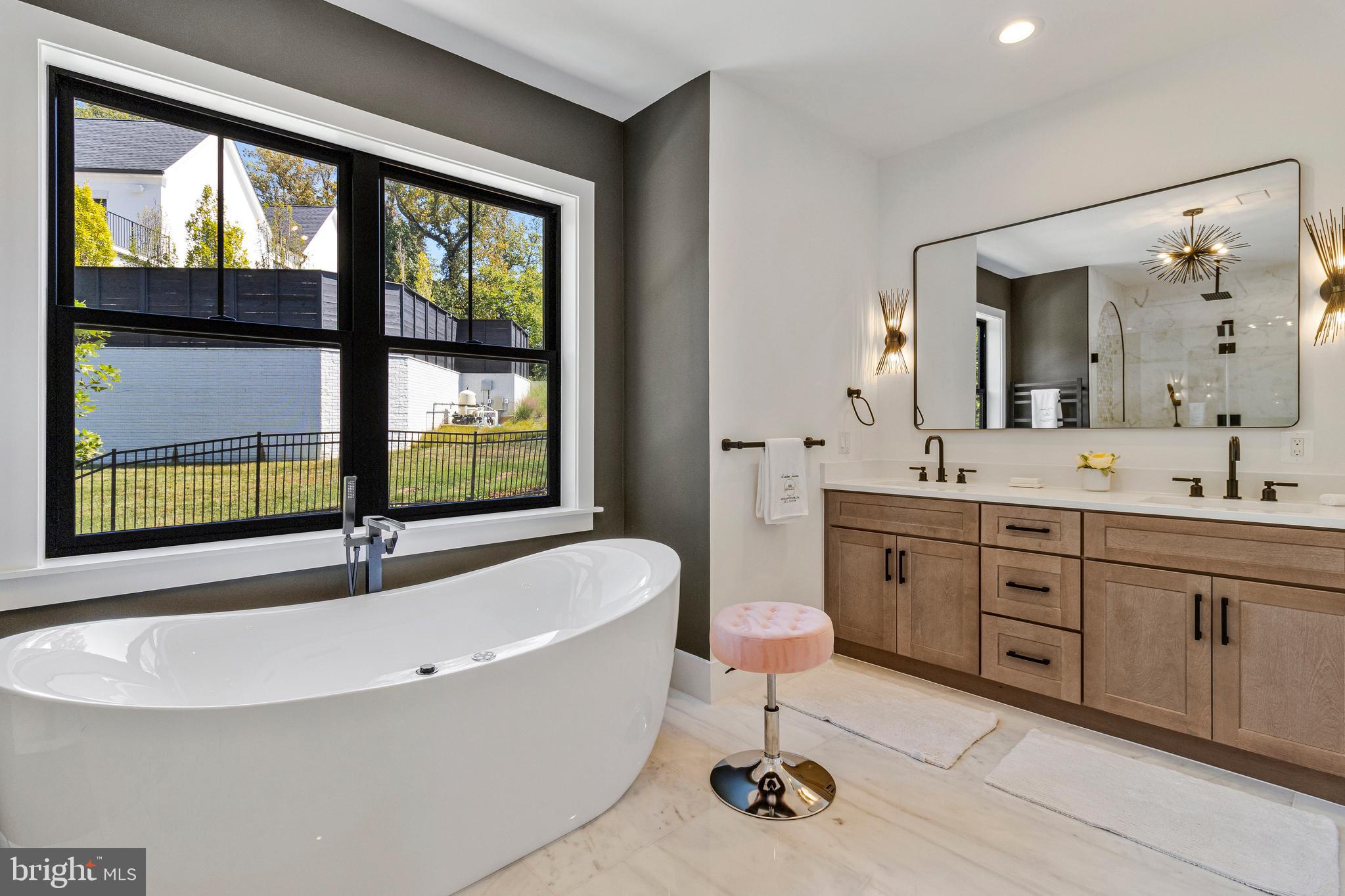6611 LYBROOK COURT