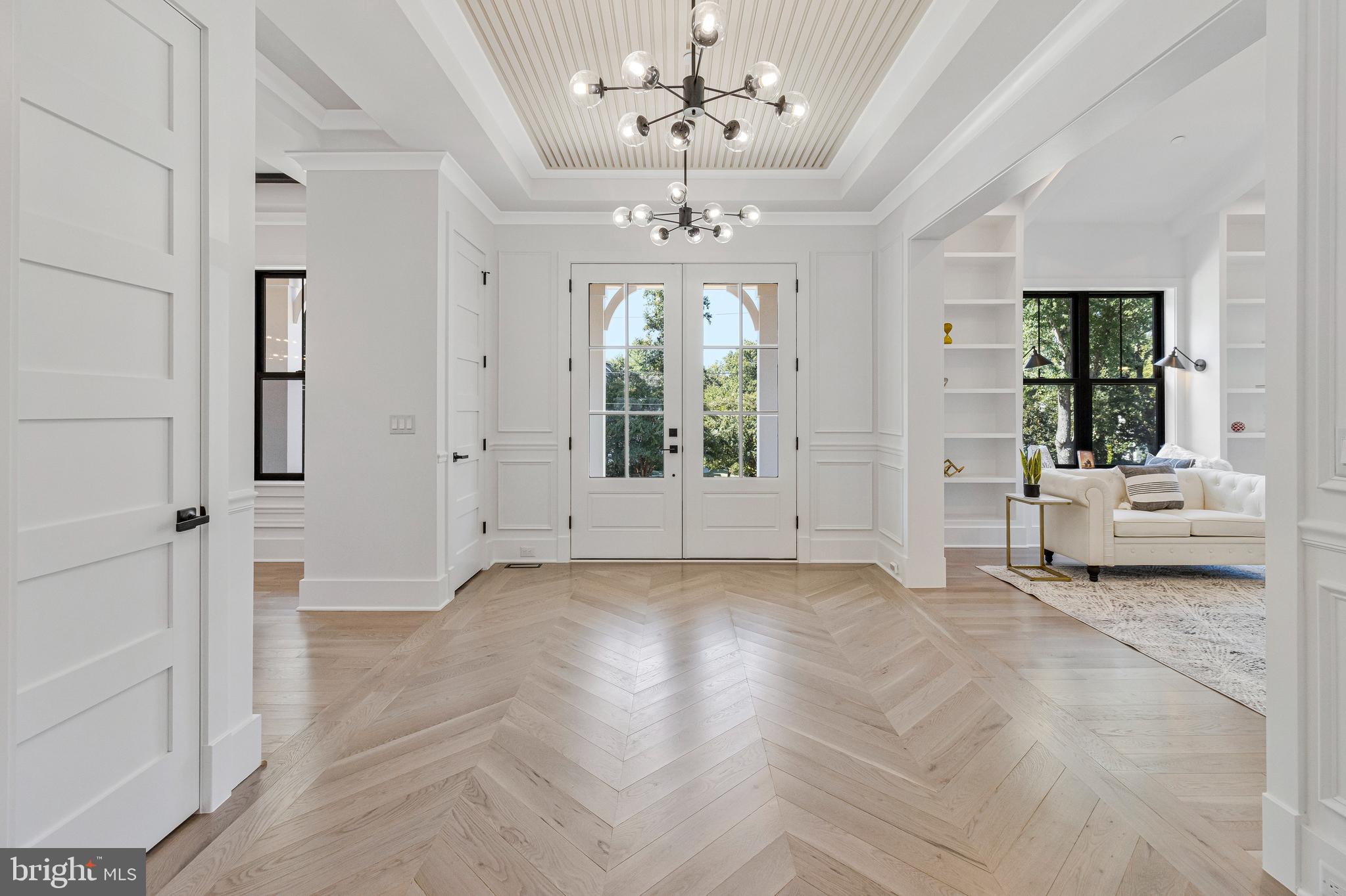 6611 LYBROOK COURT