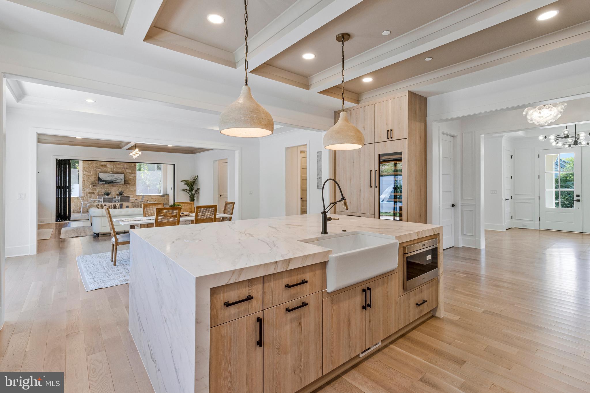 6611 LYBROOK COURT