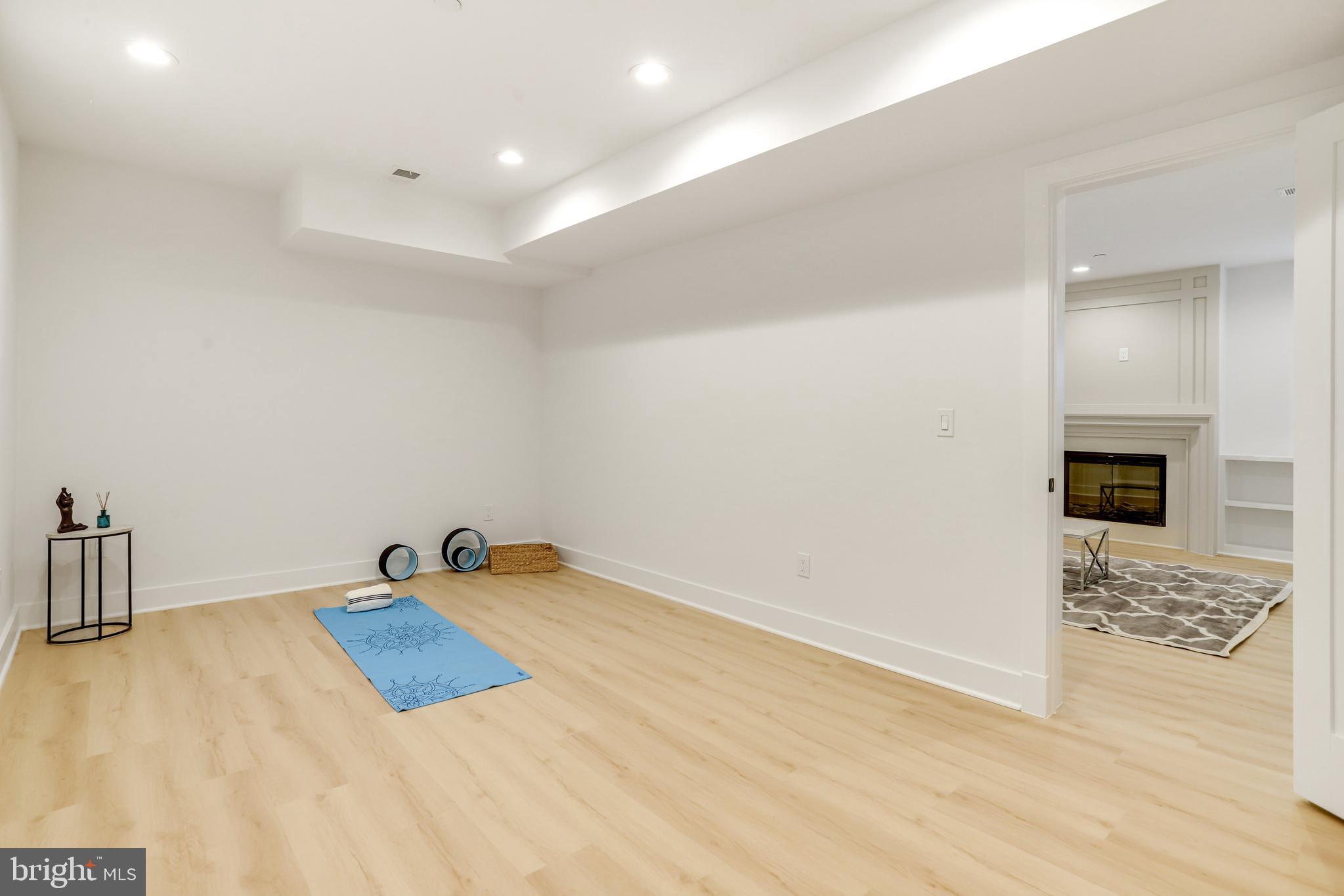 4517 CLERMONT PLACE