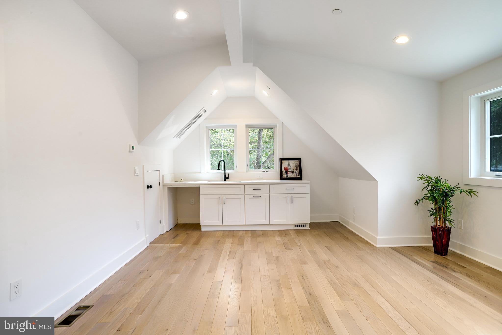 4517 CLERMONT PLACE
