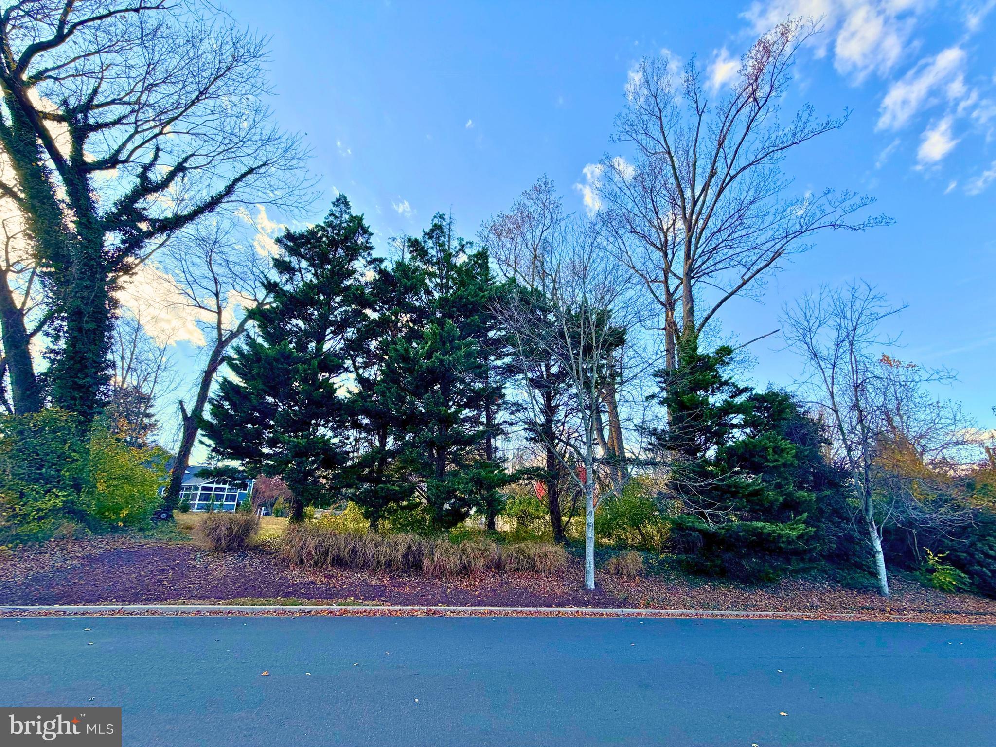 6570 FALLWIND LANE