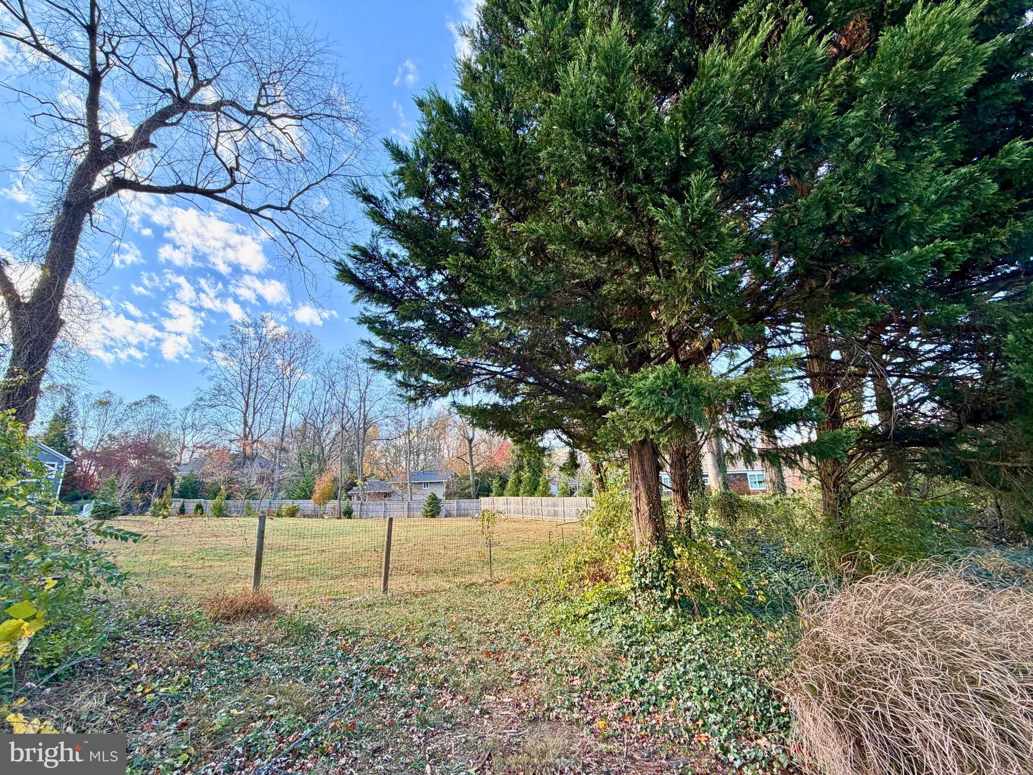 6570 FALLWIND LANE