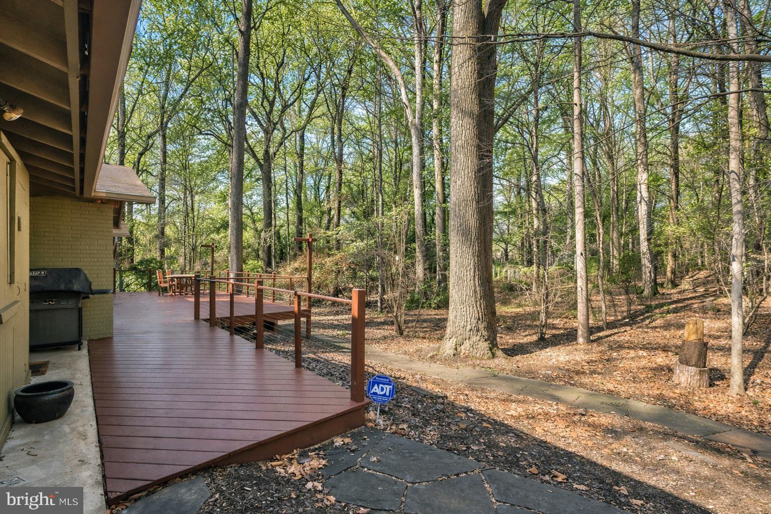 9508 MICHAELS COURT