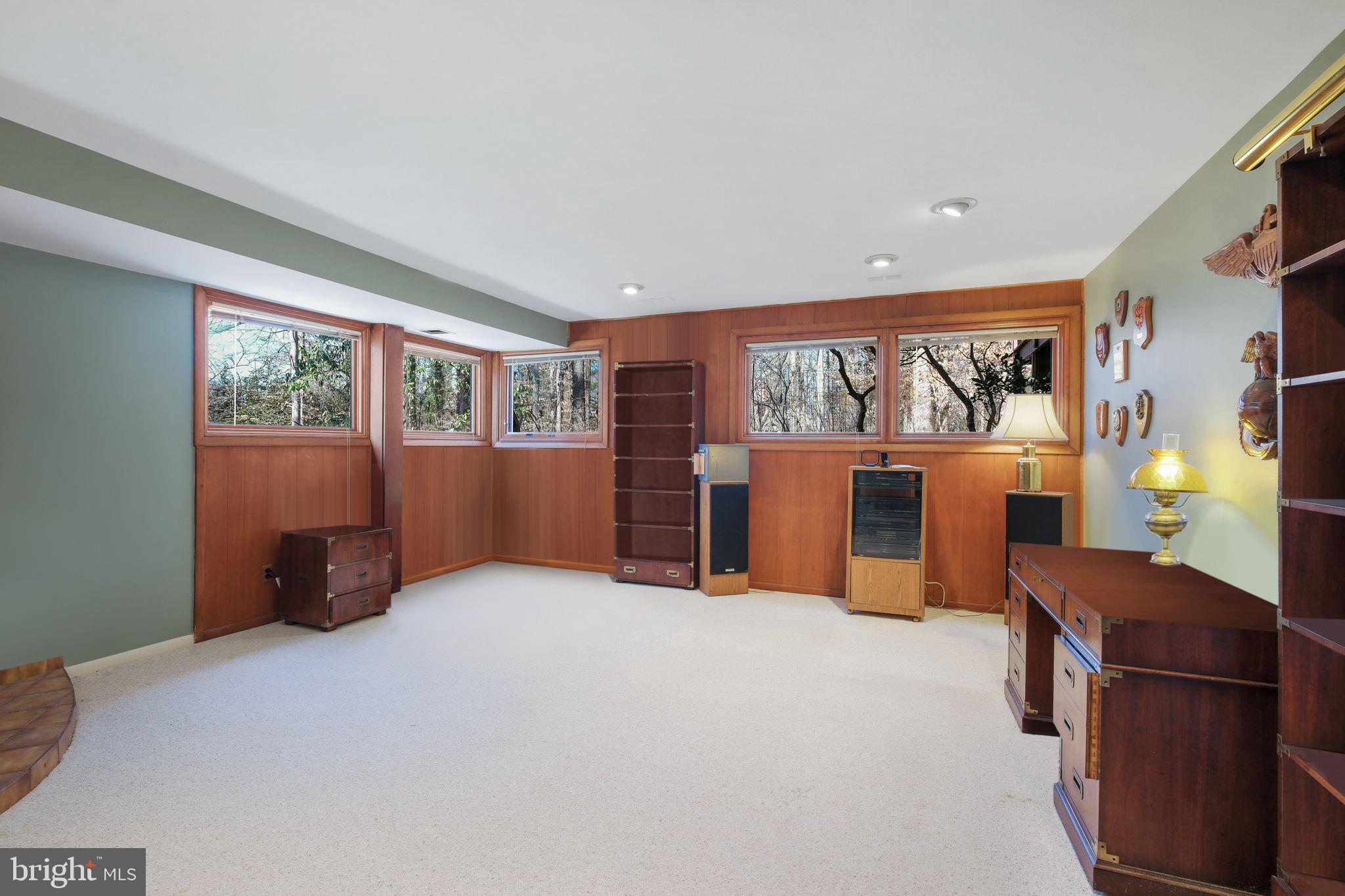 9508 MICHAELS COURT