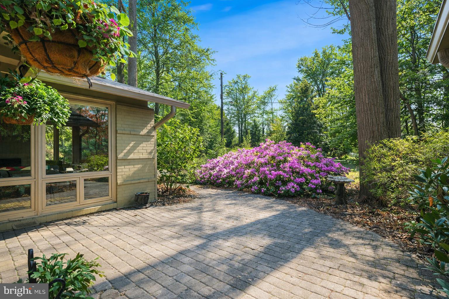 9508 MICHAELS COURT
