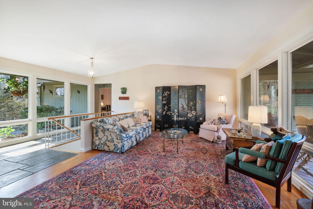 9508 MICHAELS COURT