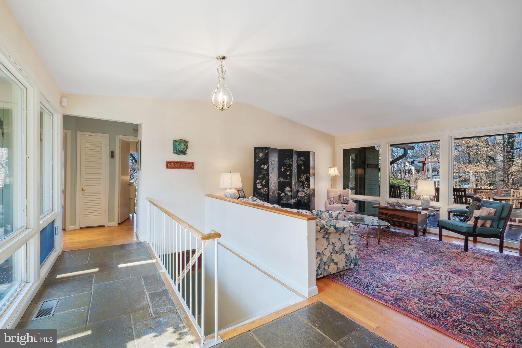 9508 MICHAELS COURT