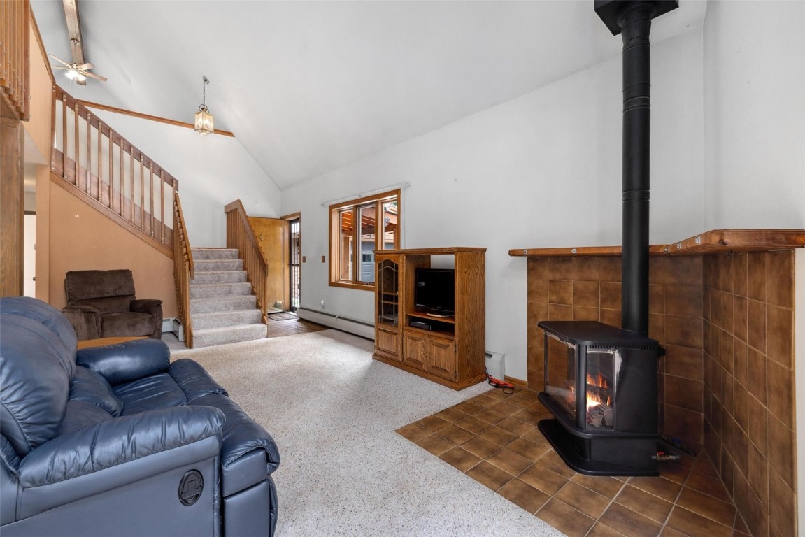 226 Cottonwood DRIVE