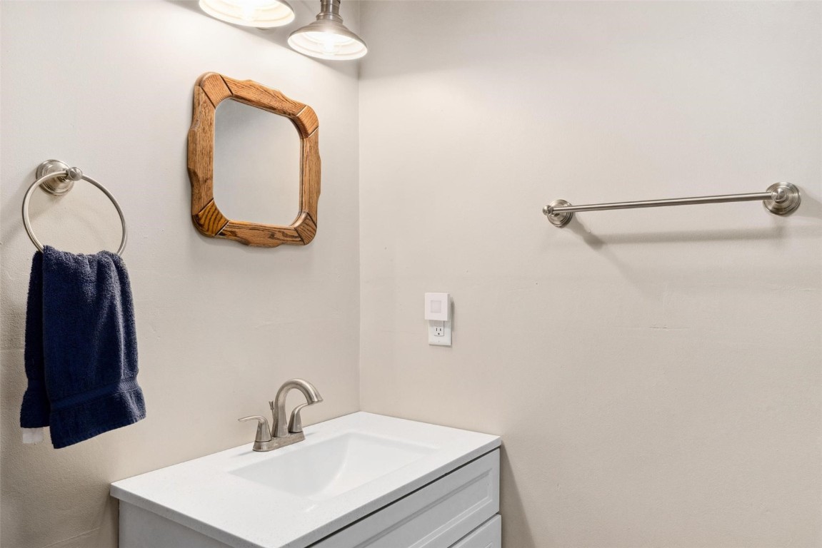 226 Cottonwood DRIVE