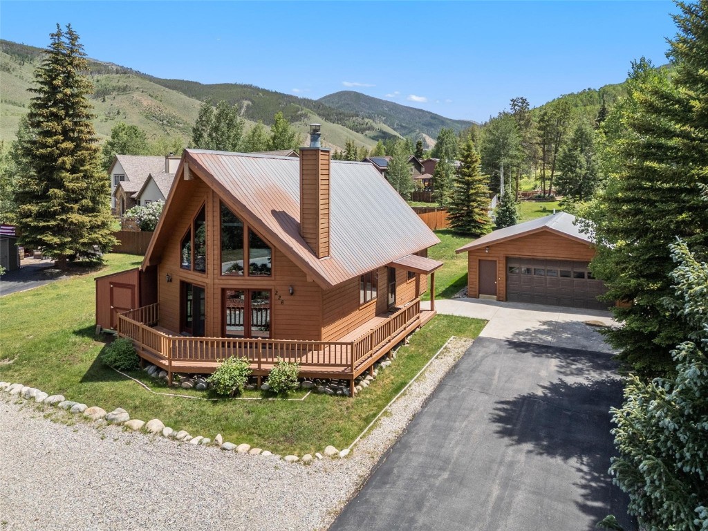 226 Cottonwood DRIVE