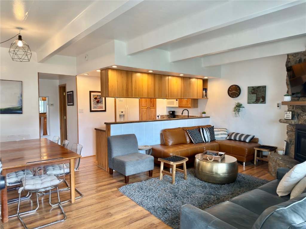 370 E La Bonte STREET C