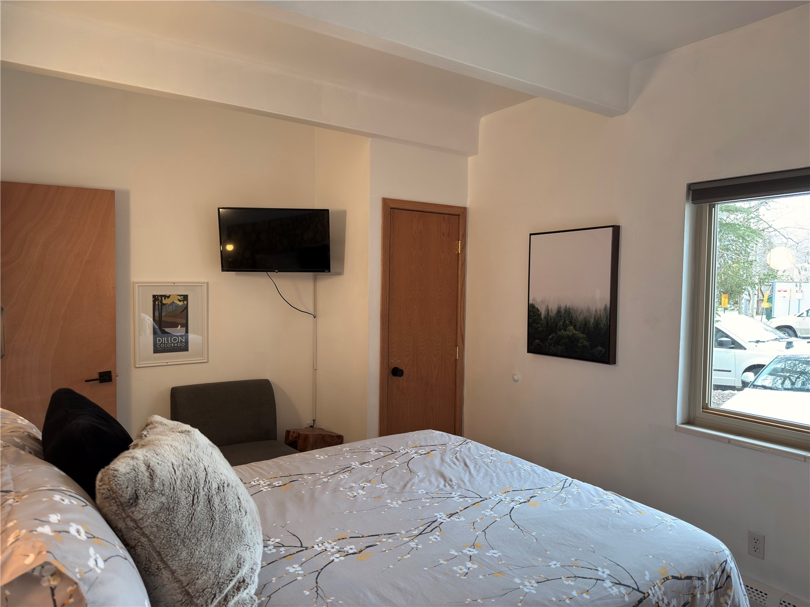 370 E La Bonte STREET C
