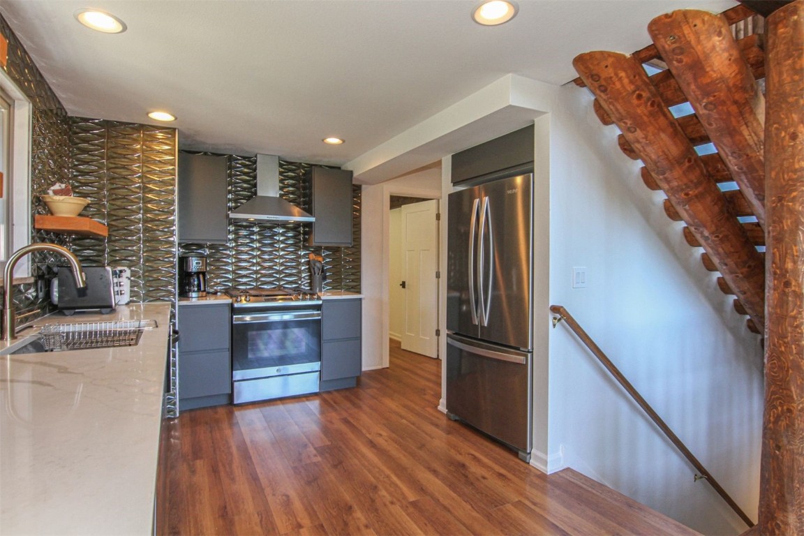 135 Nugget LANE