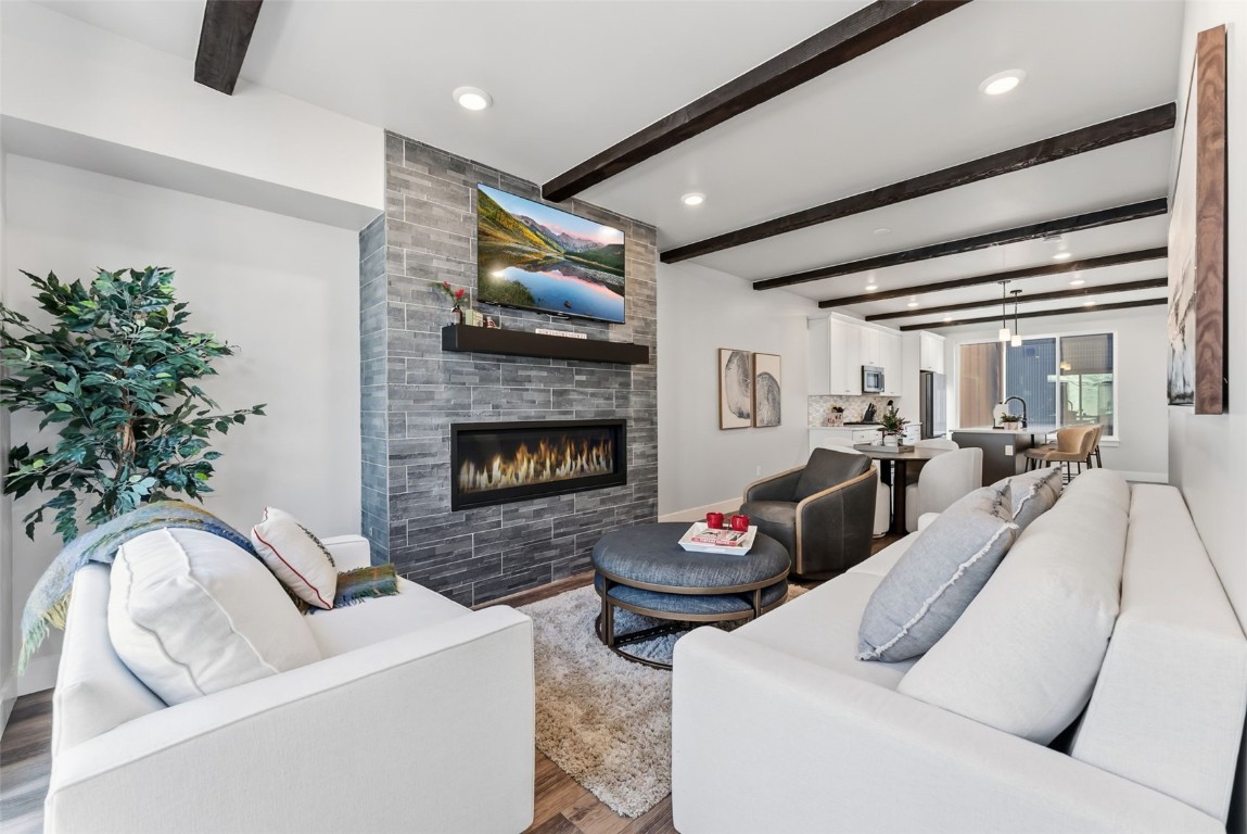 1301 Adams AVENUE 107