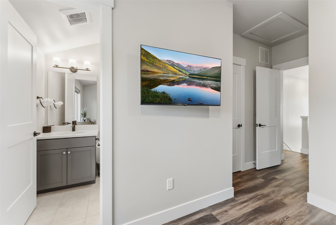 1301 Adams AVENUE 107