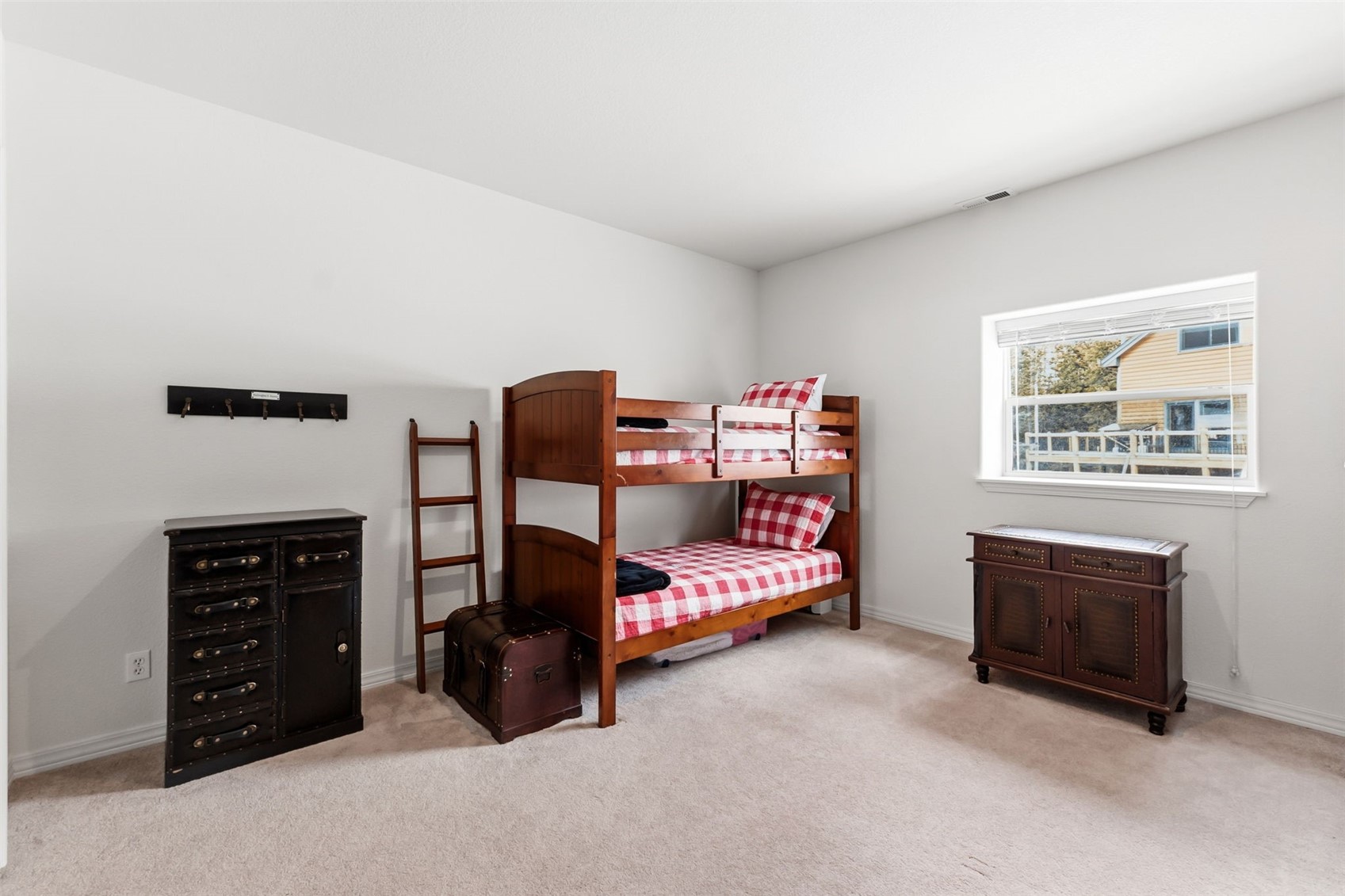 513 Rena ROAD