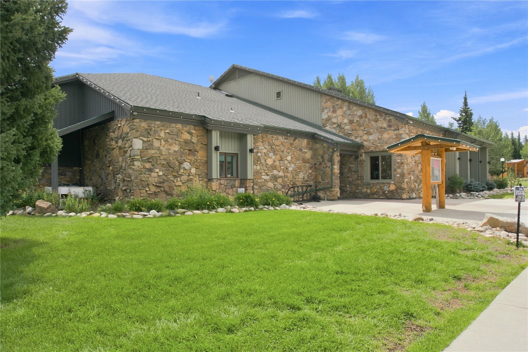 85 Revett Dr #262