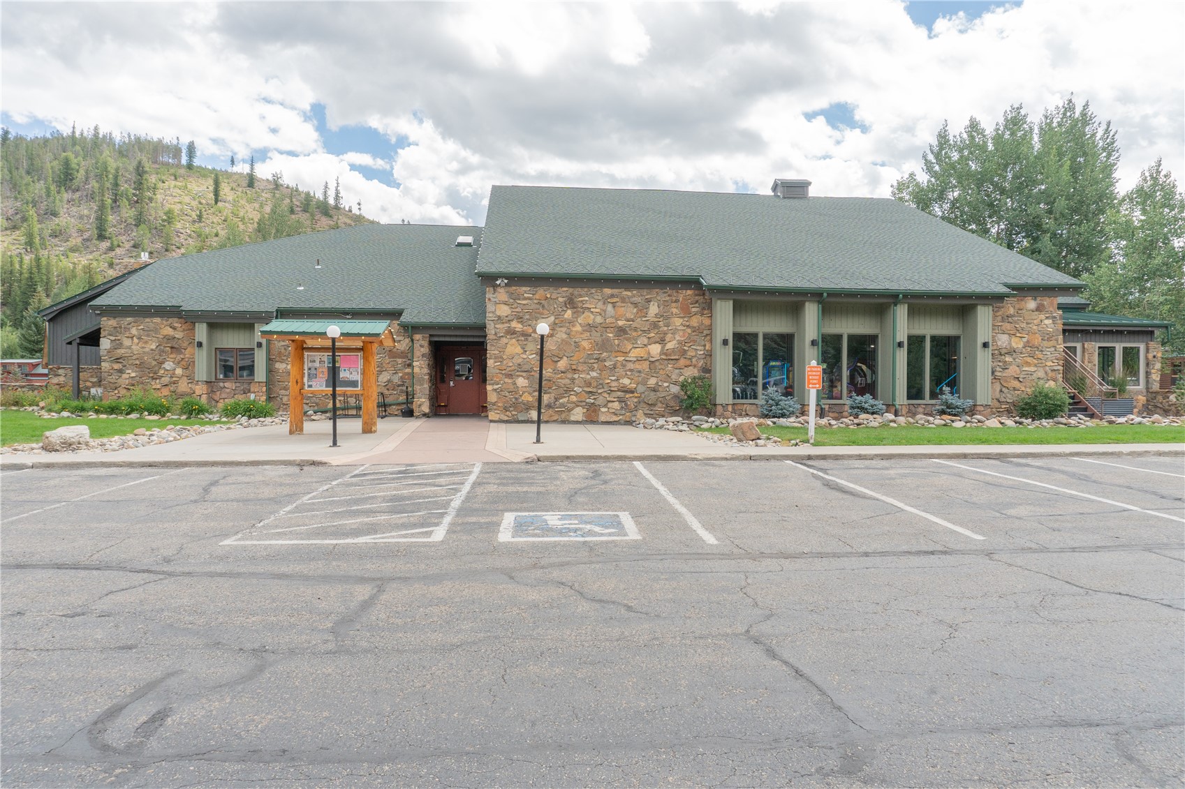 85 Revett Dr #262