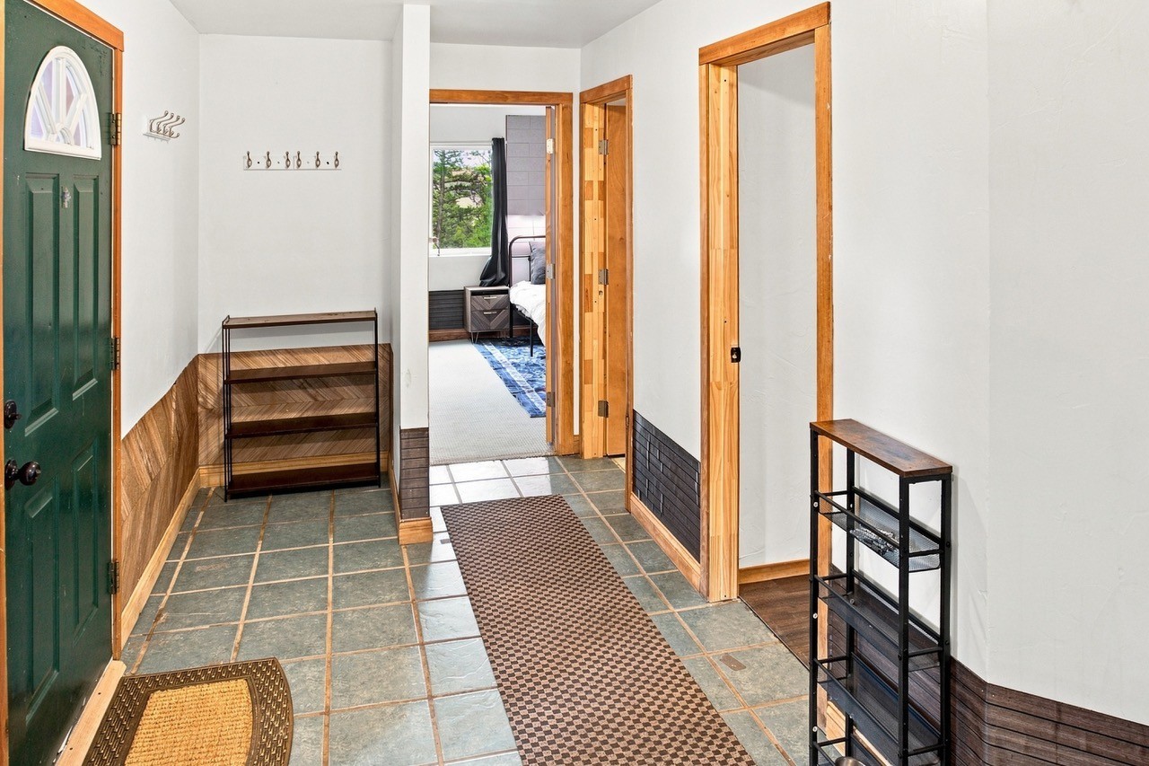 2271 Redhill ROAD