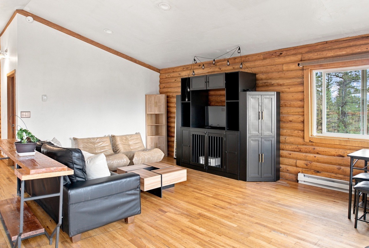 2271 Redhill ROAD