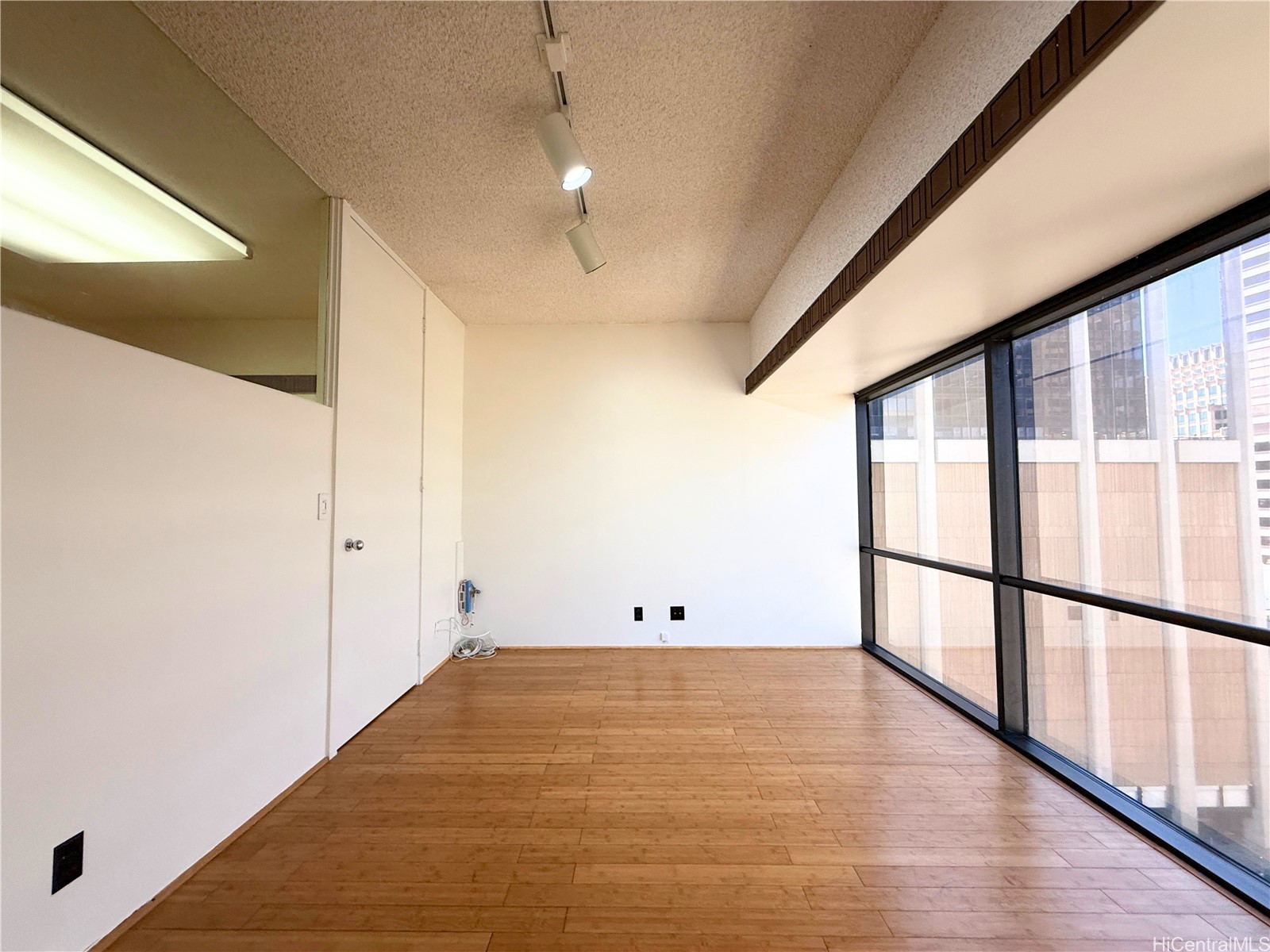 1188 Bishop Street 1301