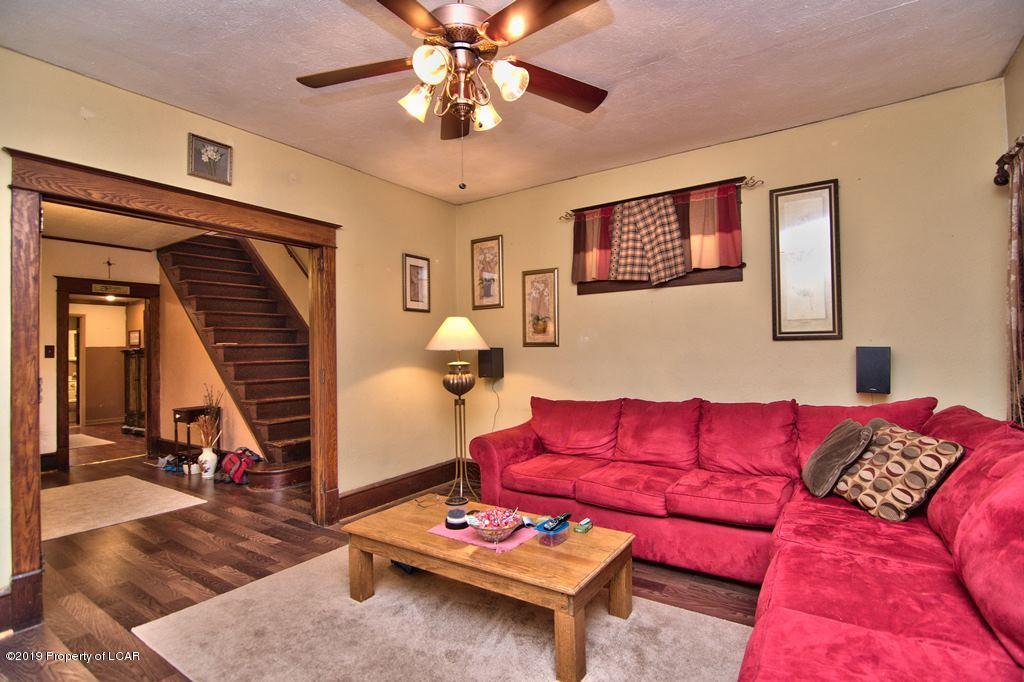 8 W Kirmar Avenue