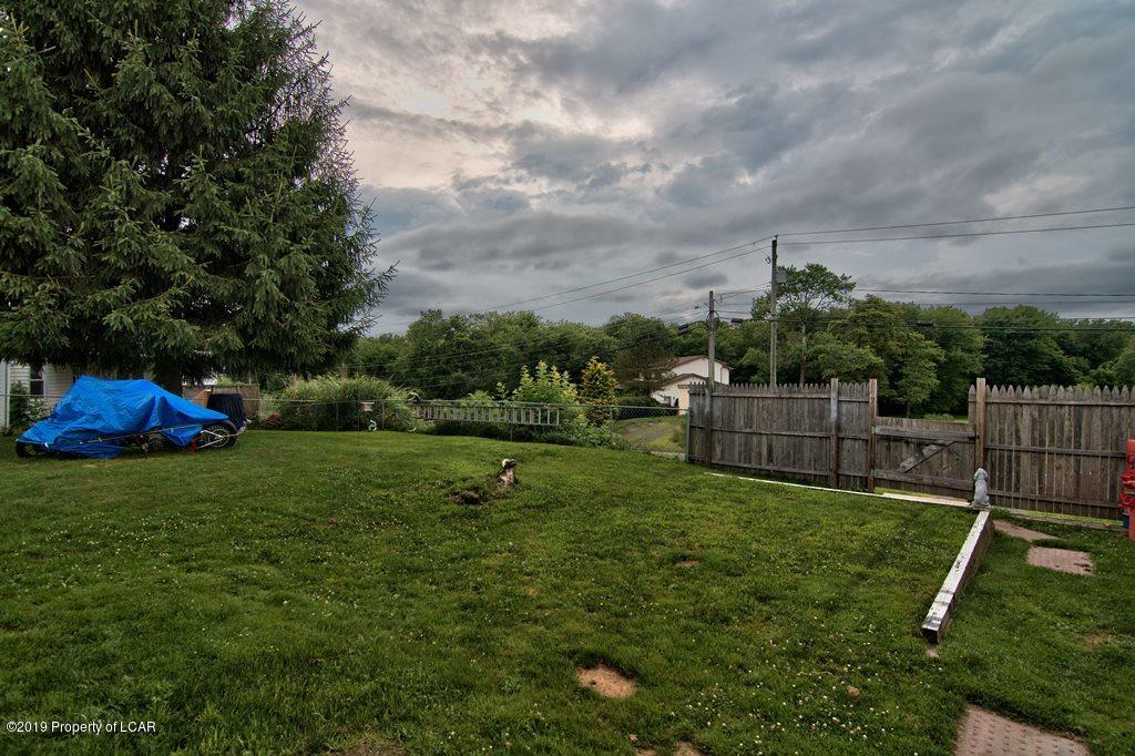 8 W Kirmar Avenue