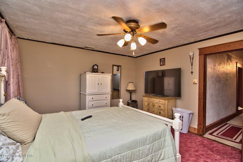 8 W Kirmar Avenue
