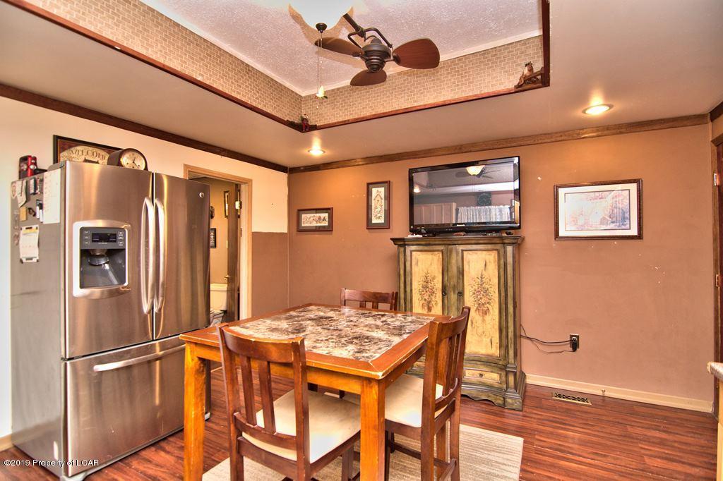8 W Kirmar Avenue
