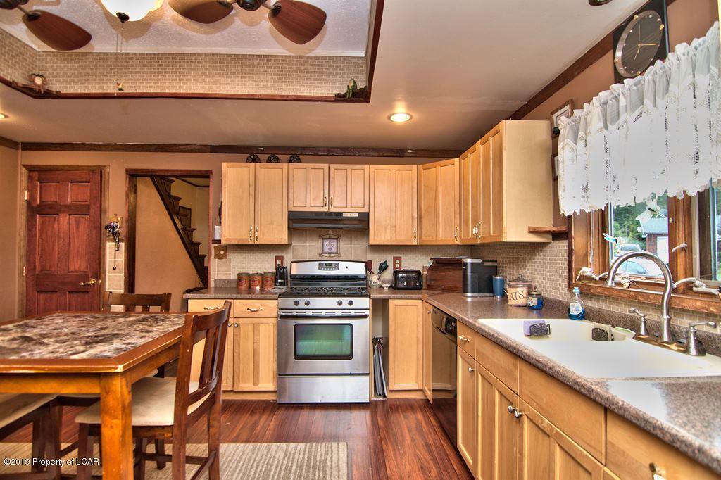 8 W Kirmar Avenue