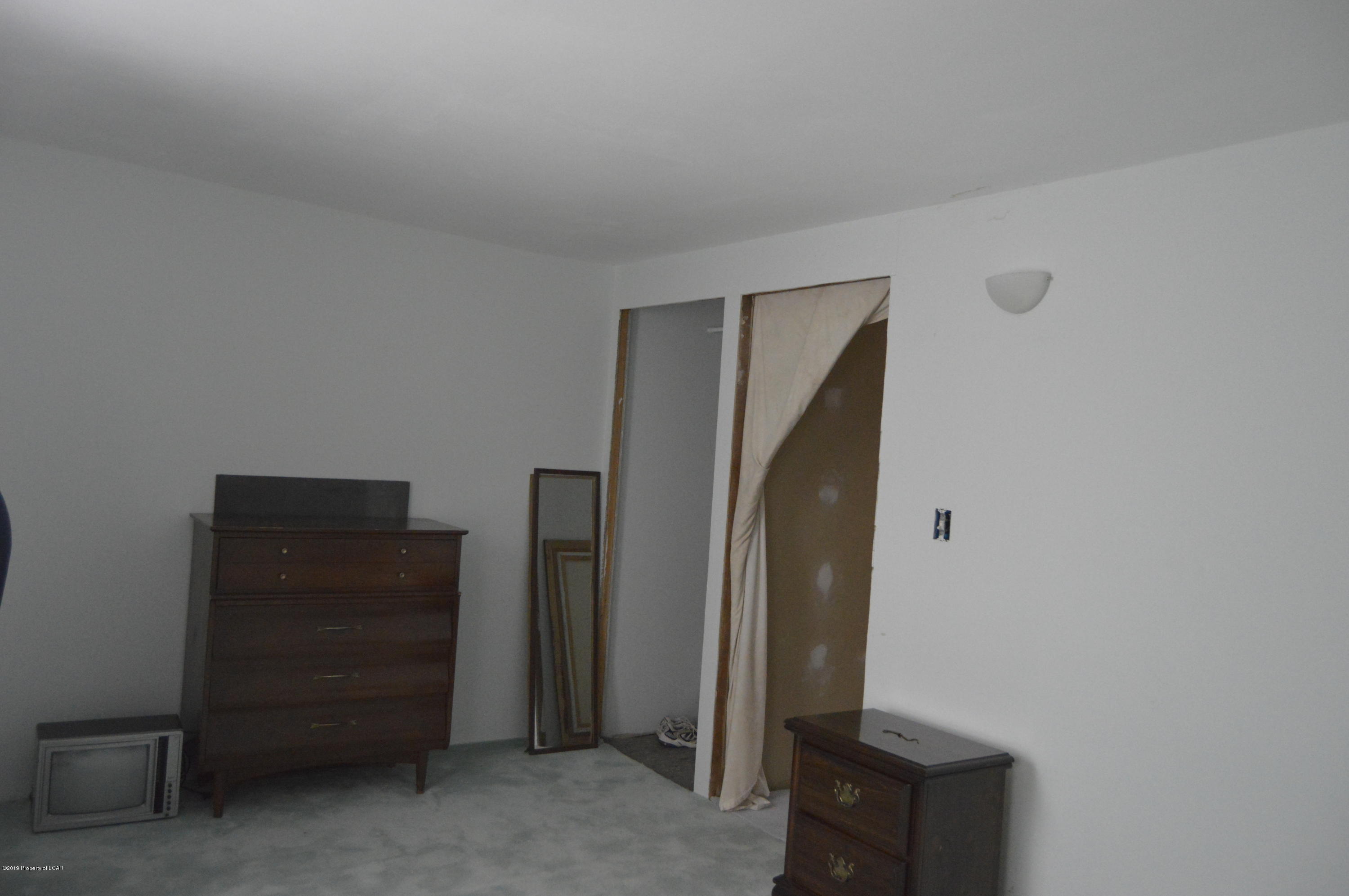 58 Mclean Street, Wilkes-Barre