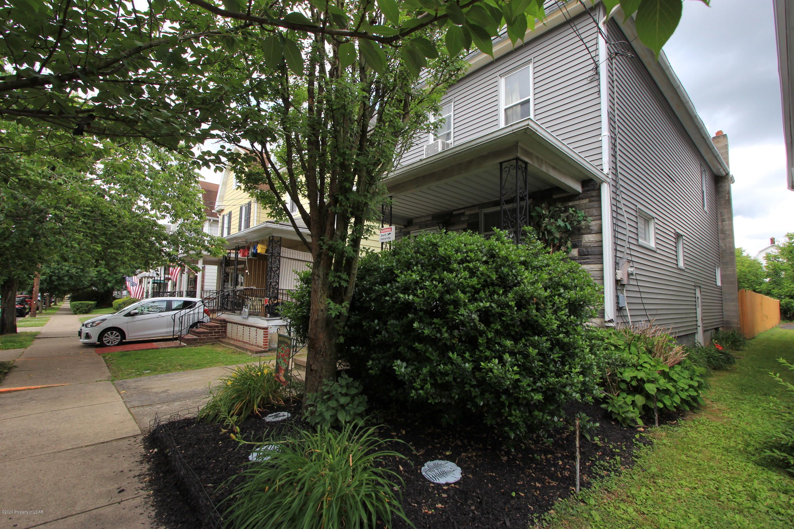 414 Schuyler Avenue