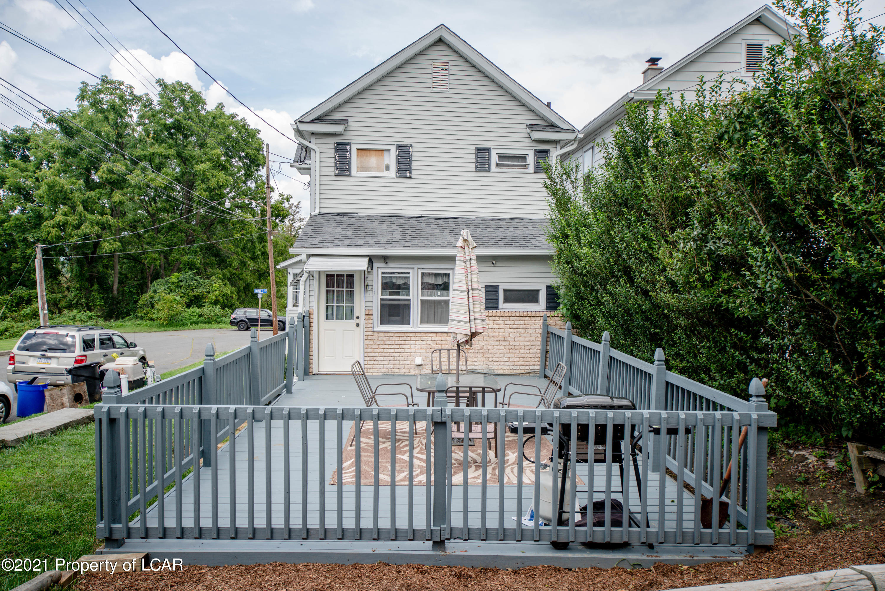 401 Jones Street