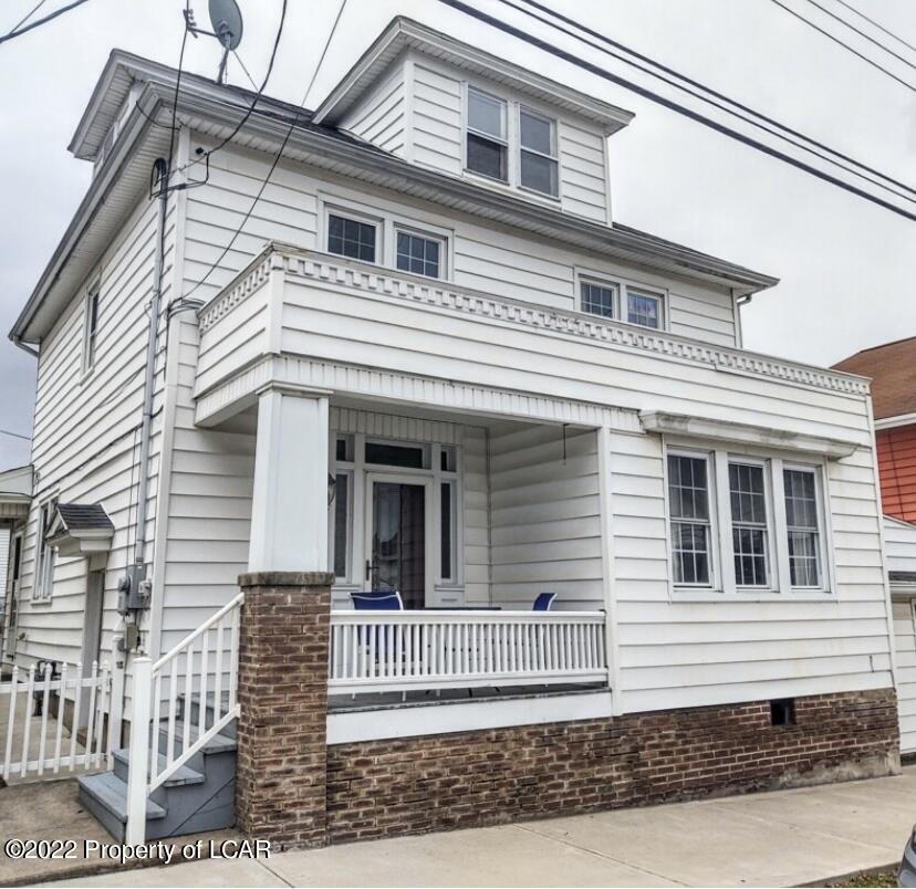 338 S Walnut Street