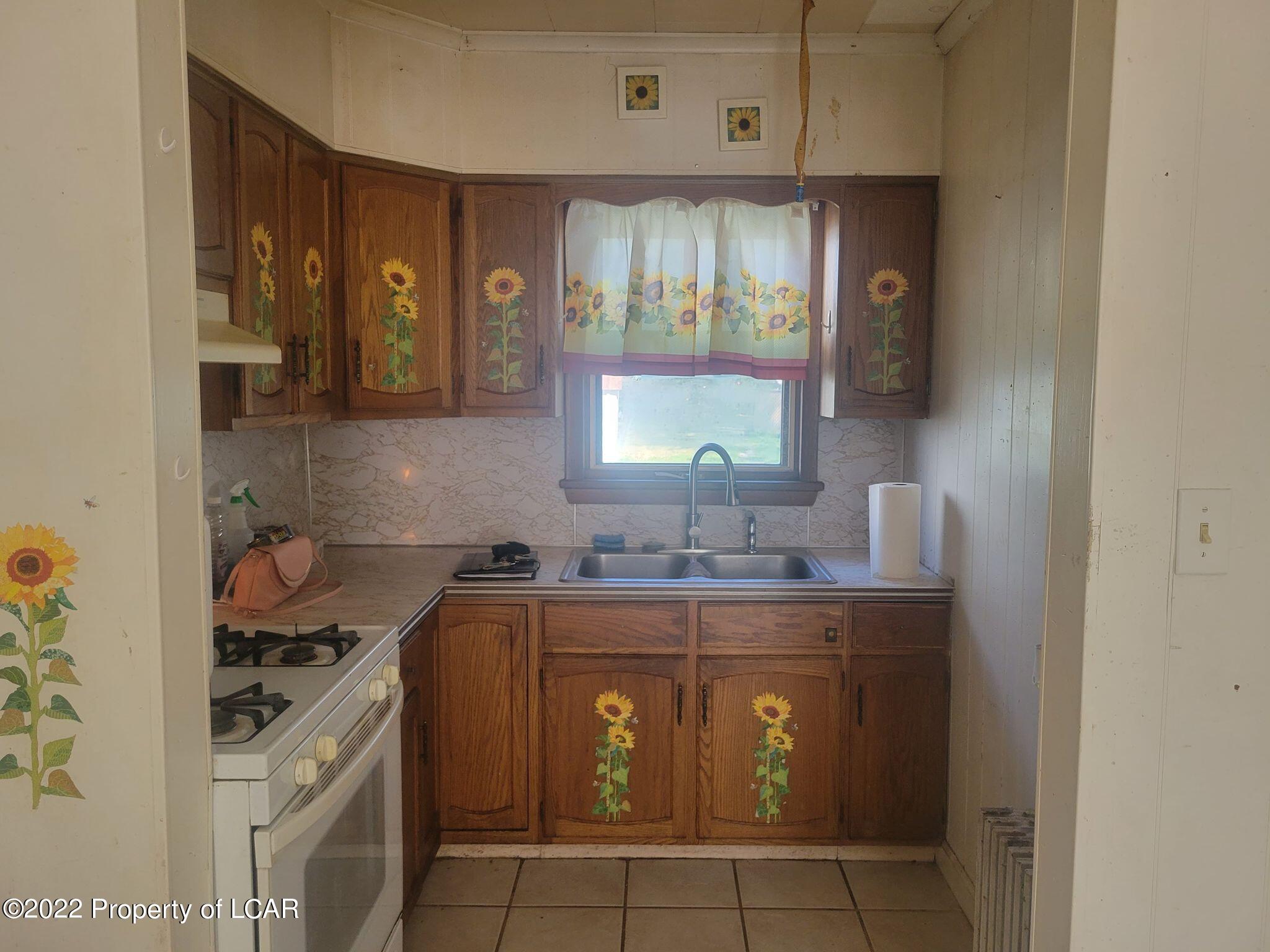 389 E Grand Street