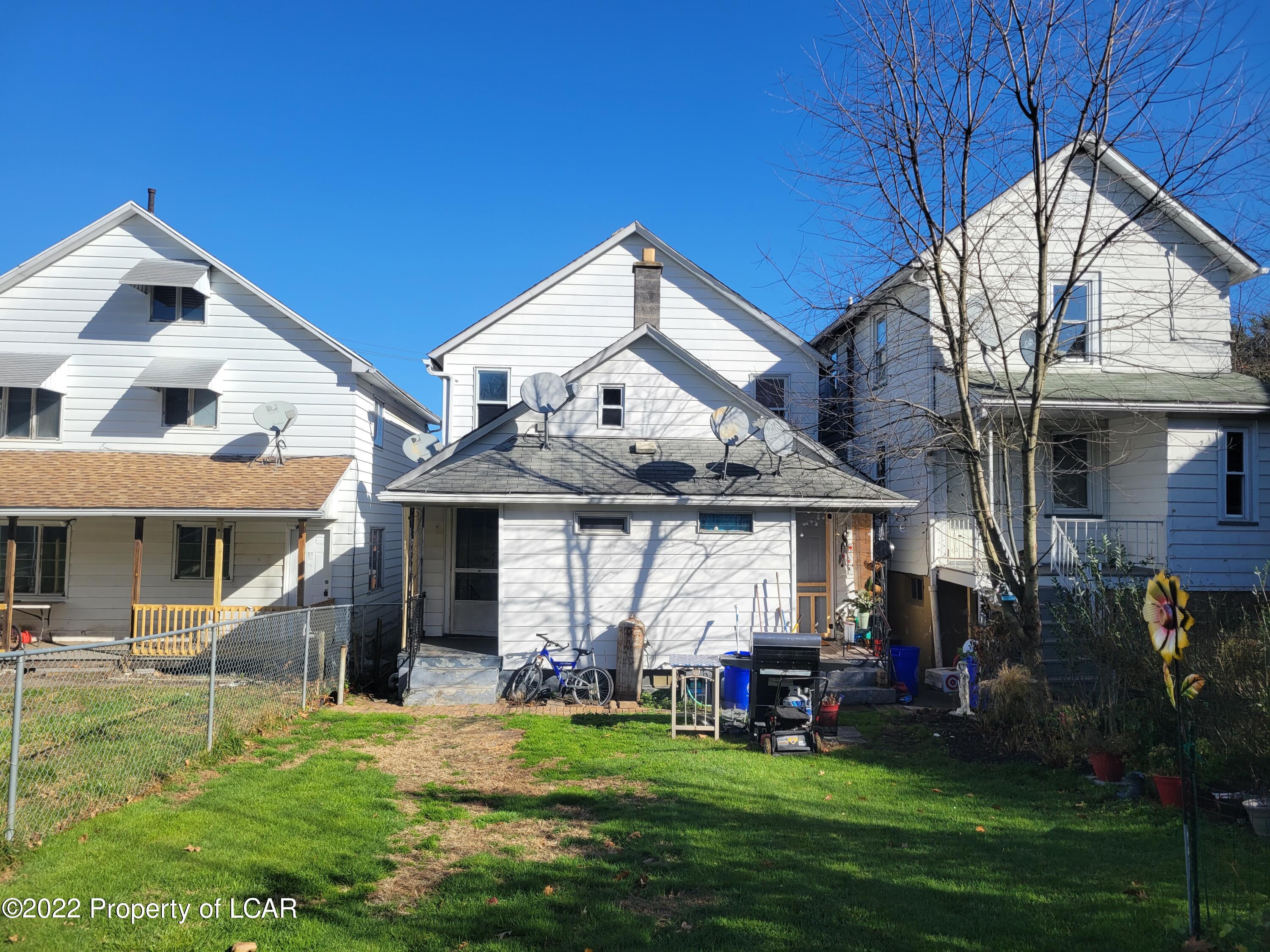 633 Front Street