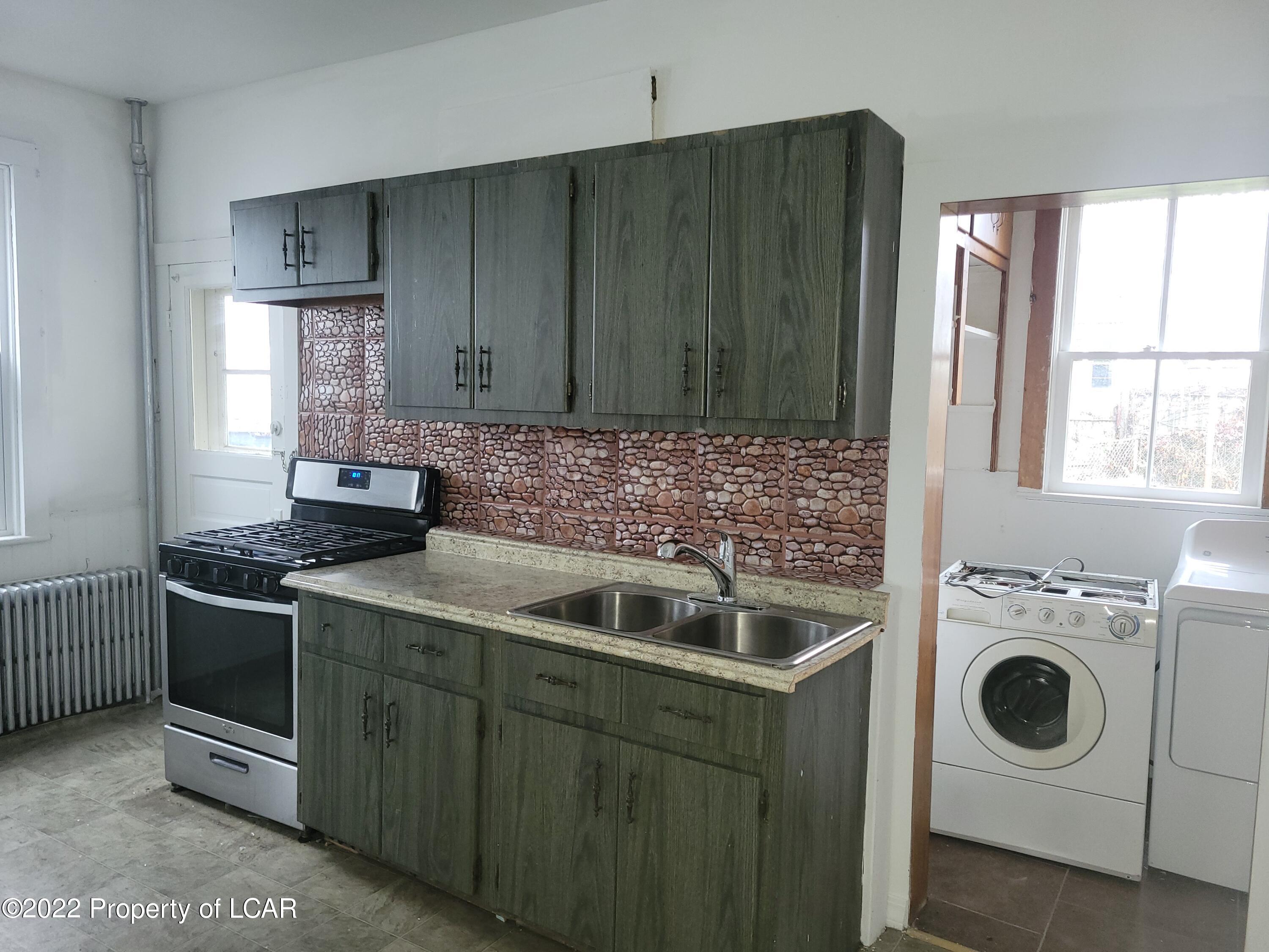 108 Parrish Street, Wilkes-Barre