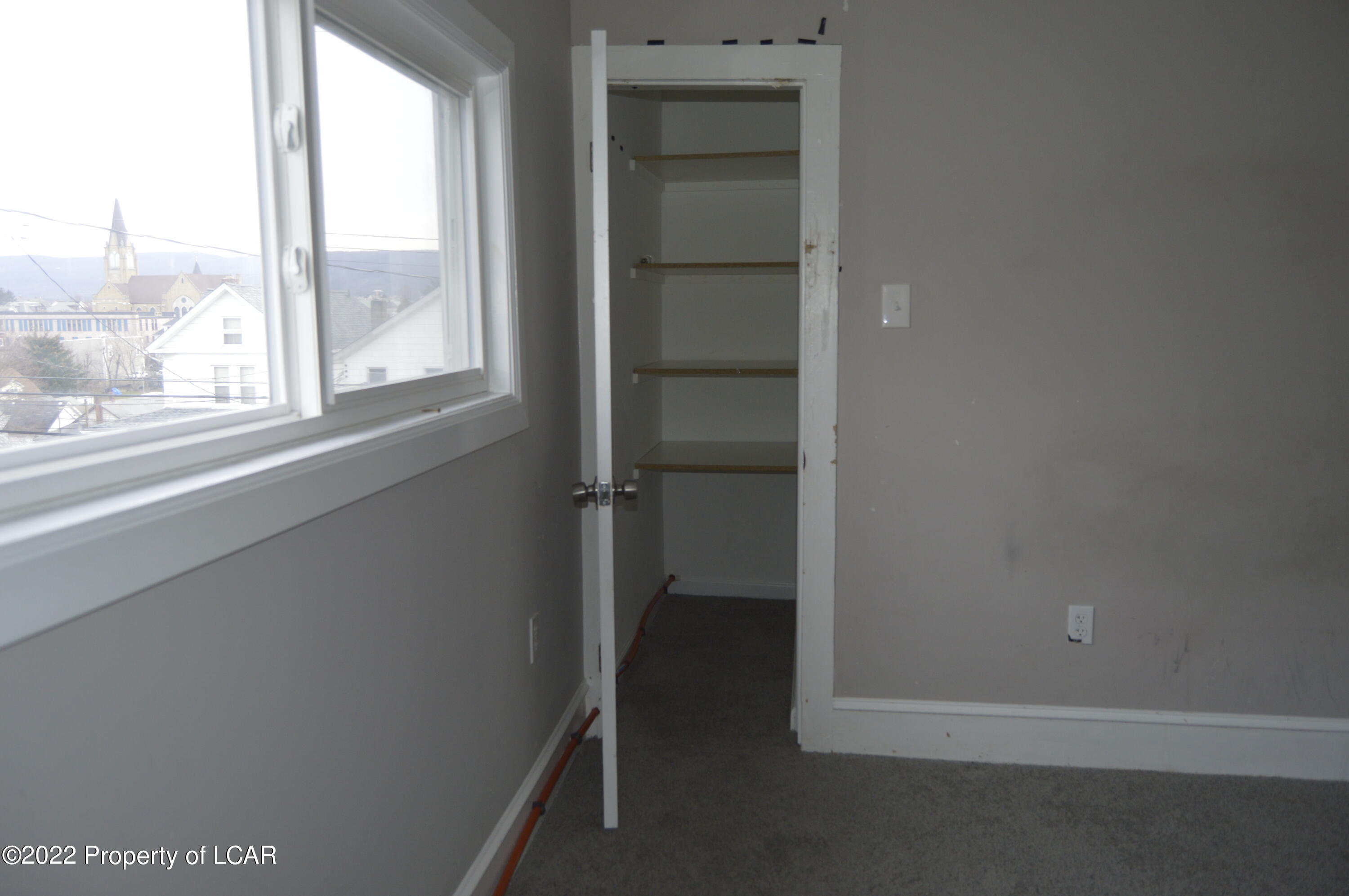 170 W Green Street