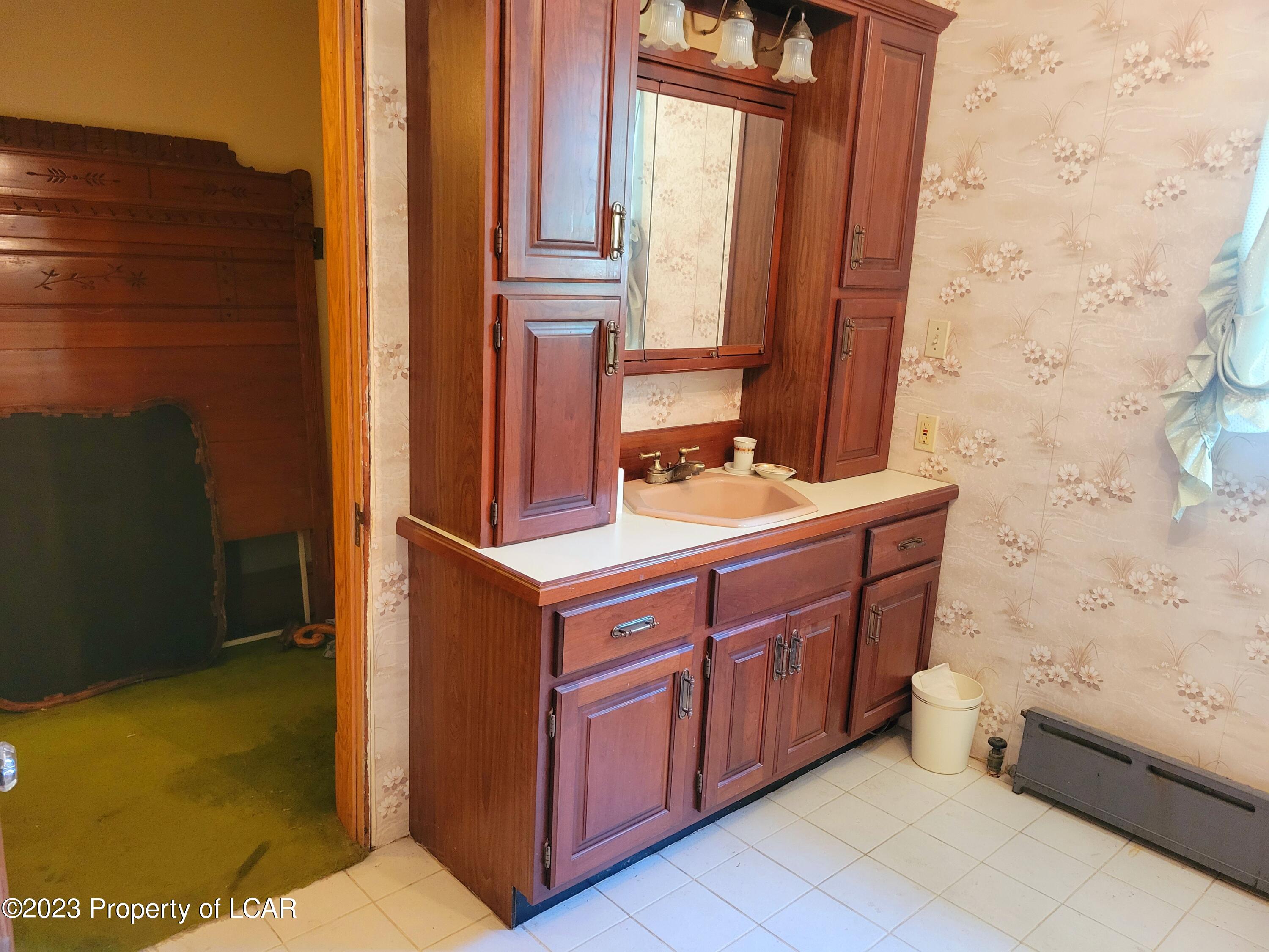 31 Stanley Street, Wilkes-Barre