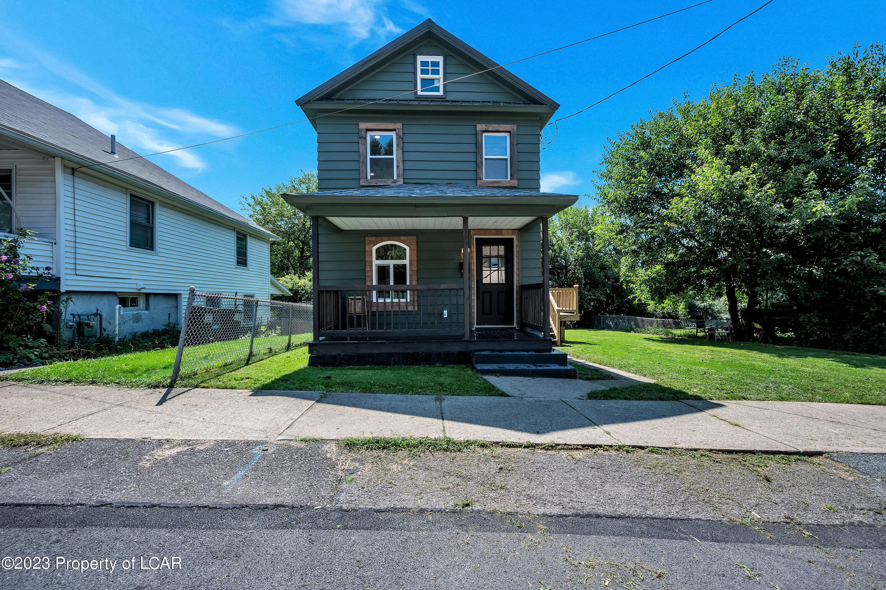 103 Diamond Street