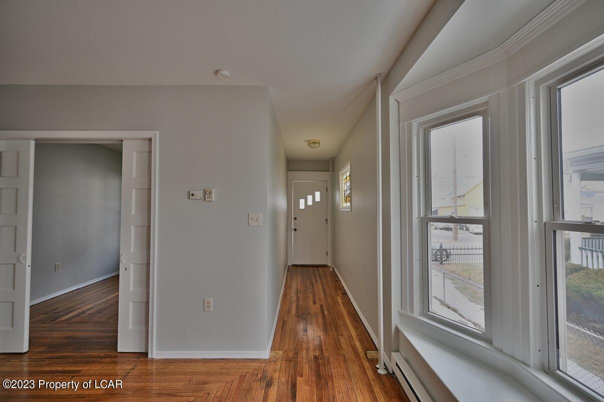 14 Front St
