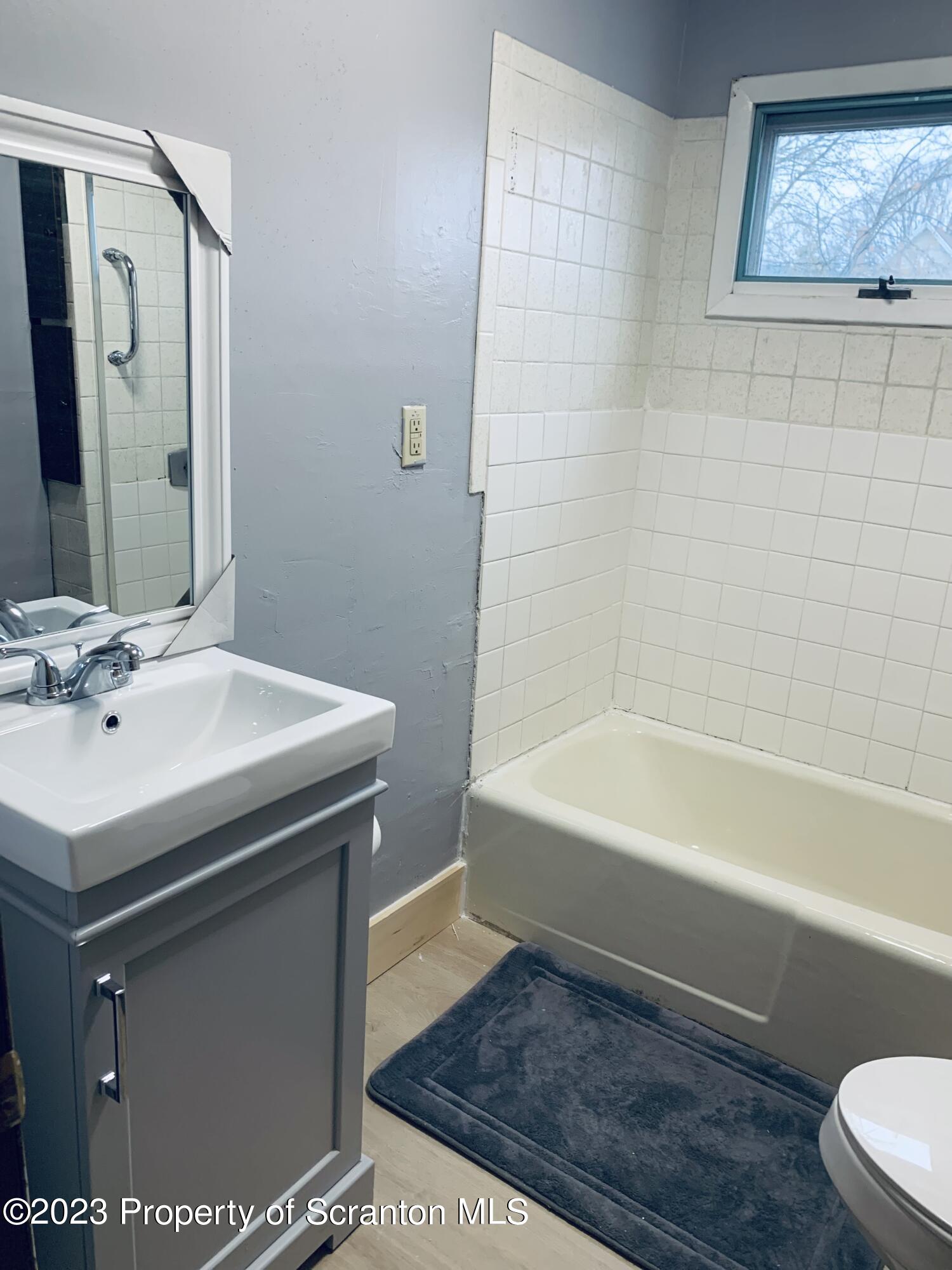 330 Ferdinand Street