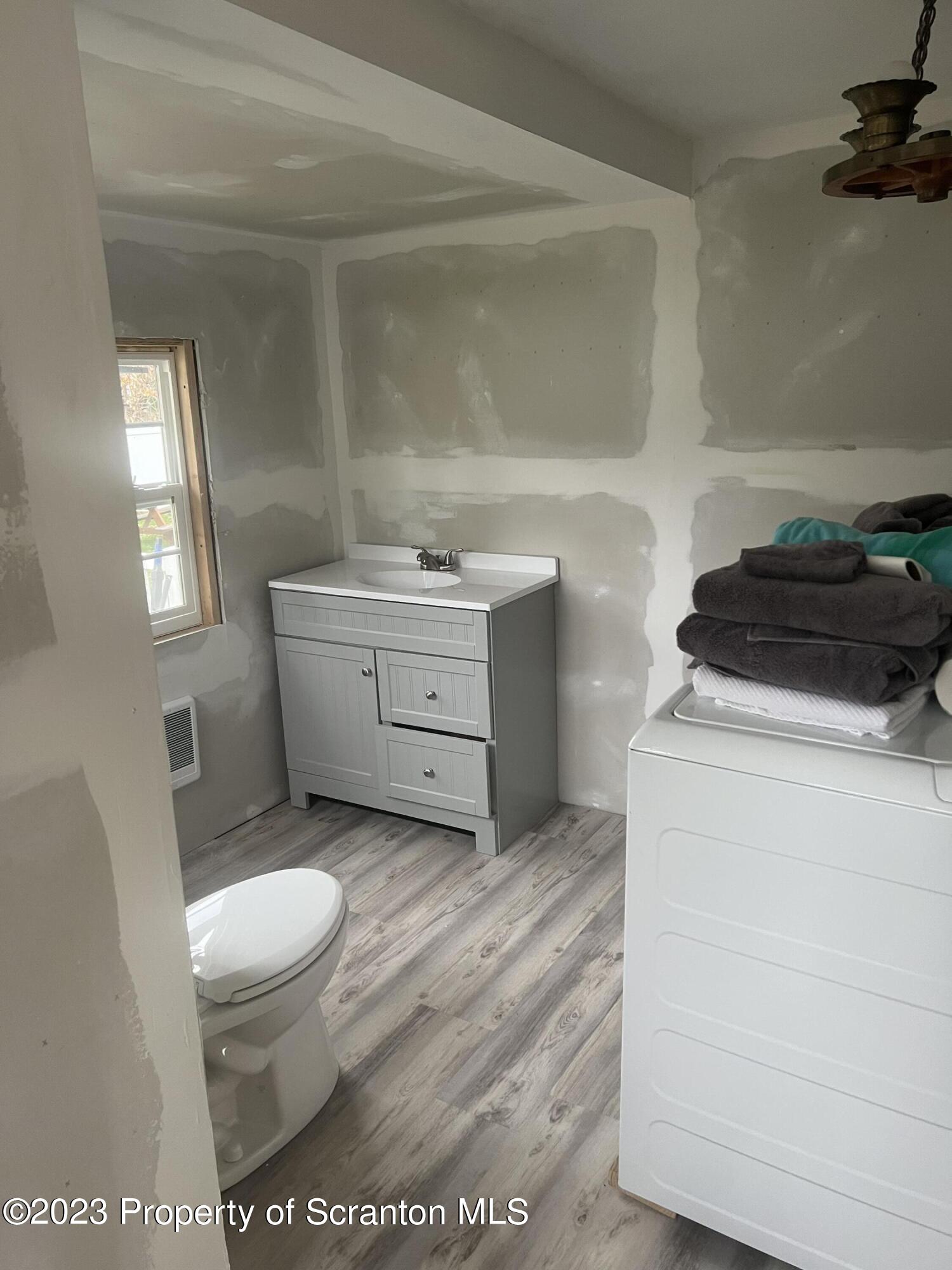 330 Ferdinand Street