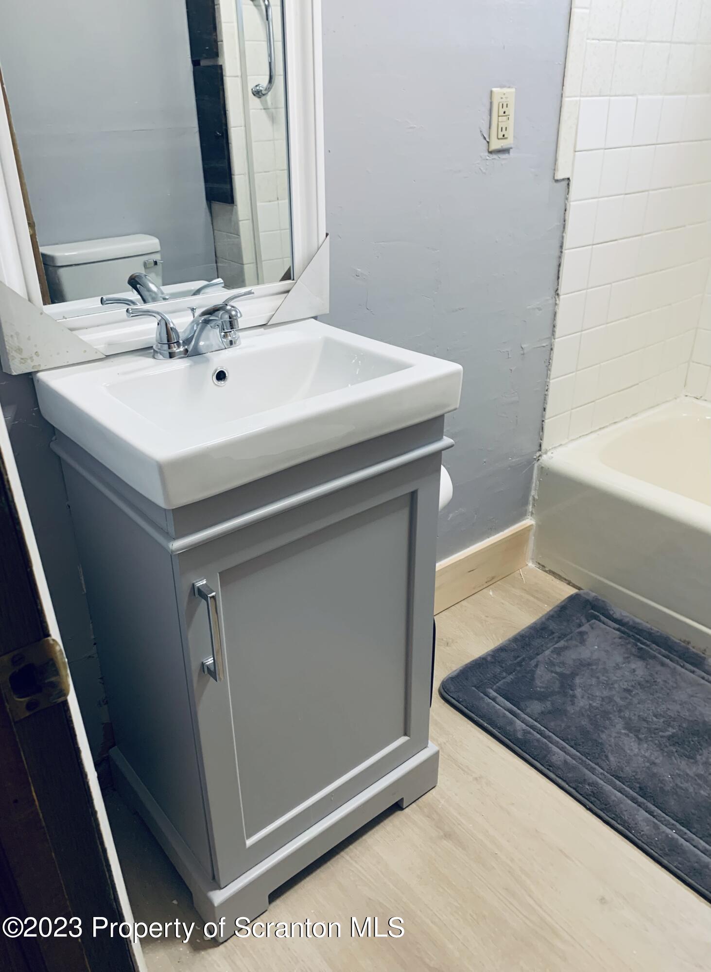 330 Ferdinand Street