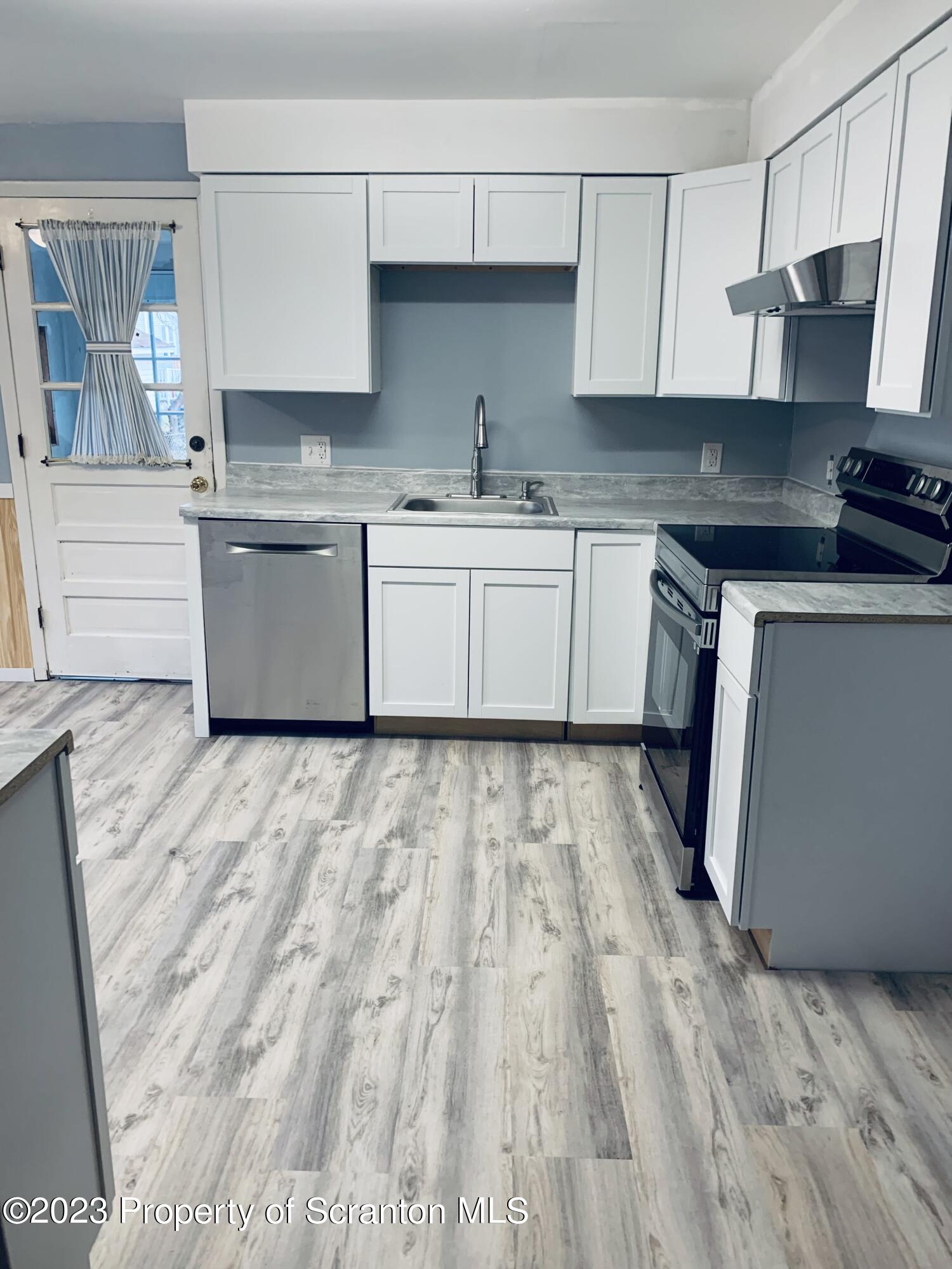 330 Ferdinand Street